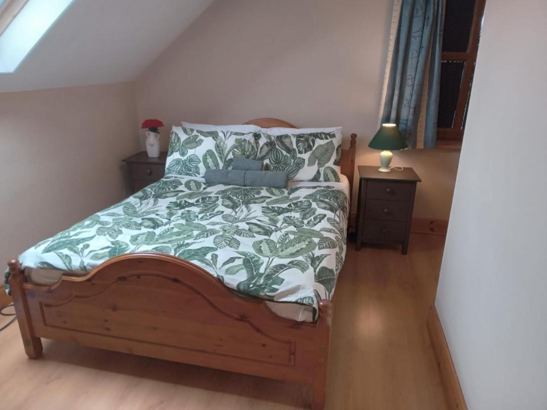 Standard Double Room with Shared Bathroom