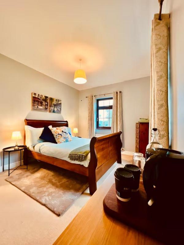 Double Room with Shared Bathroom photo 1