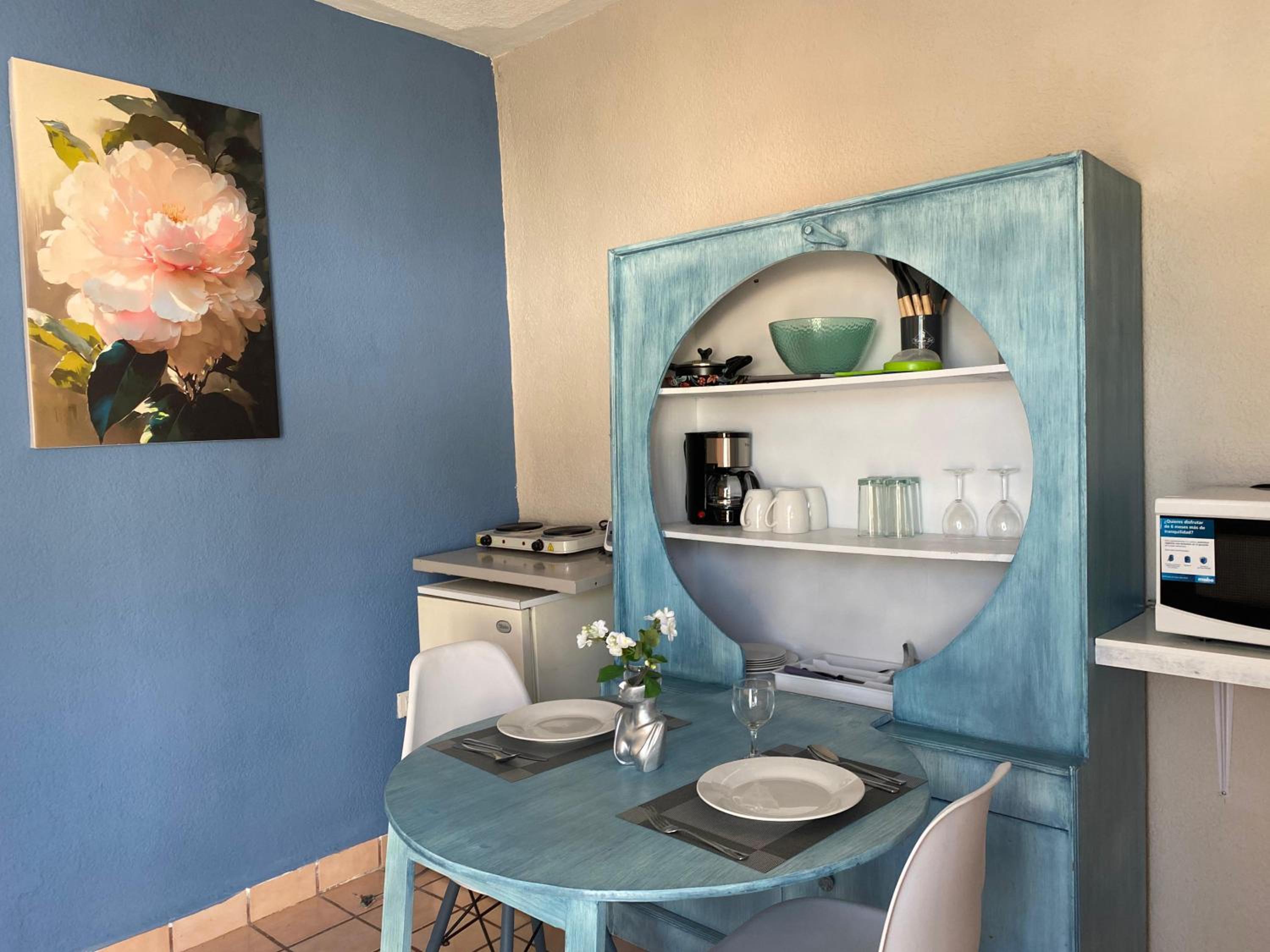 One-Bedroom Deluxe Apartment