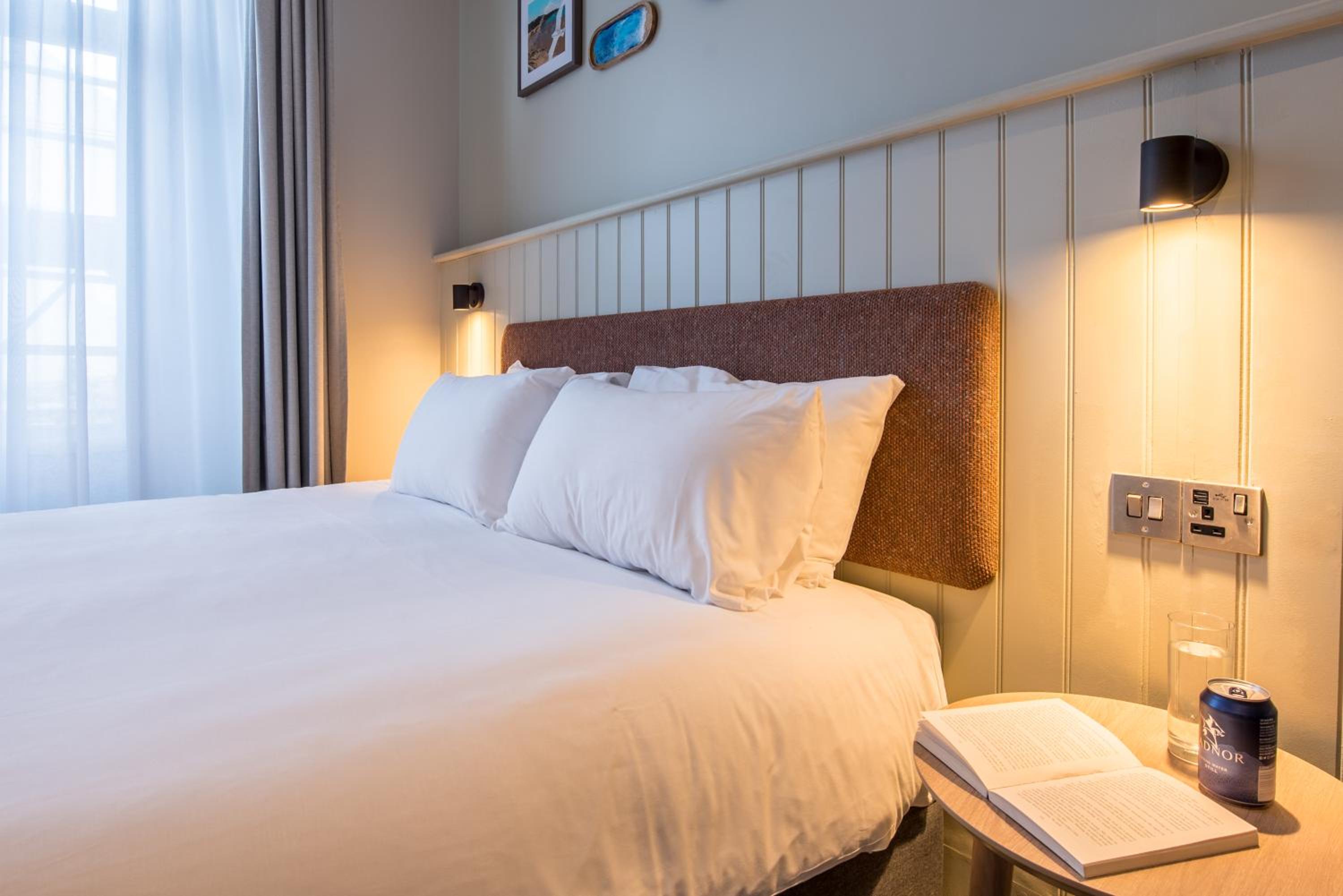 Queen Room with Sea View