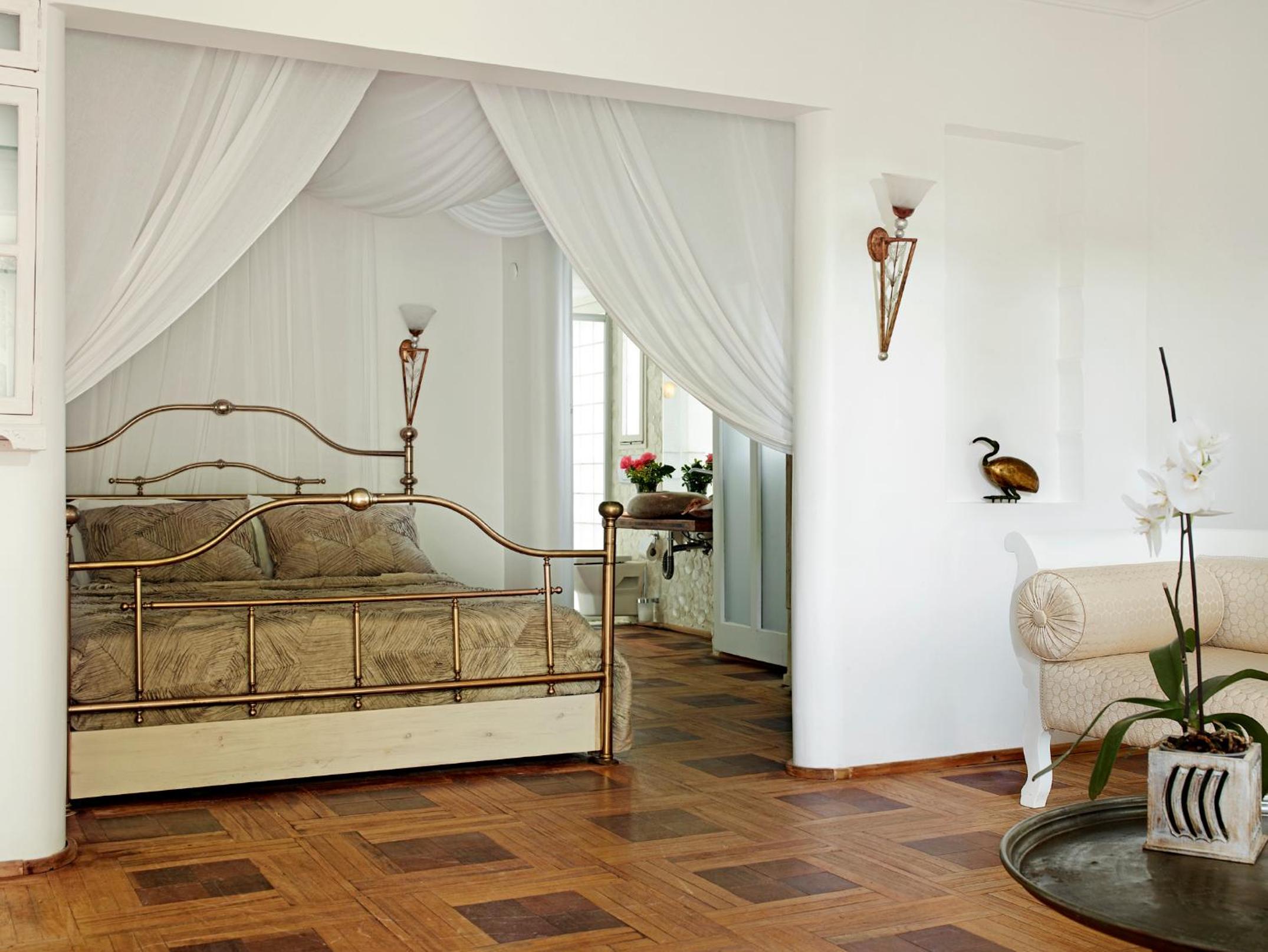 Antique Room photo 1