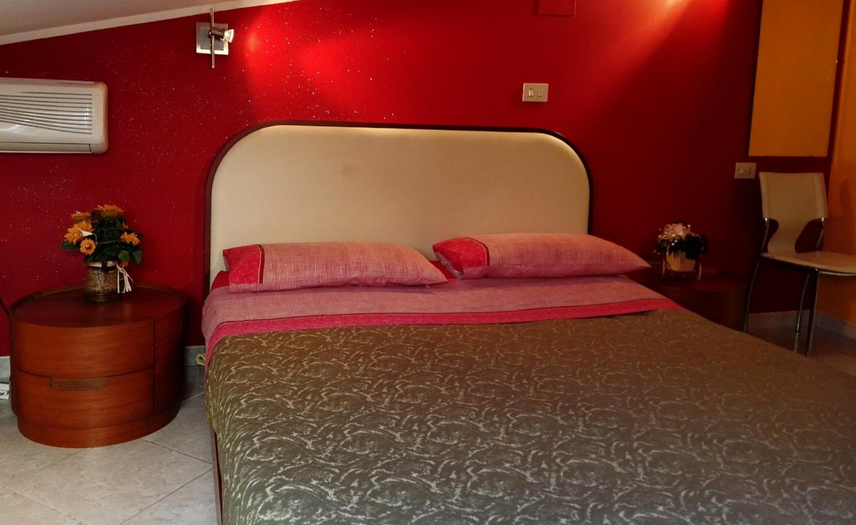 Deluxe Single Room