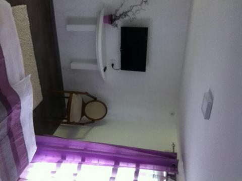 Twin Room with Pool View - Photo 9