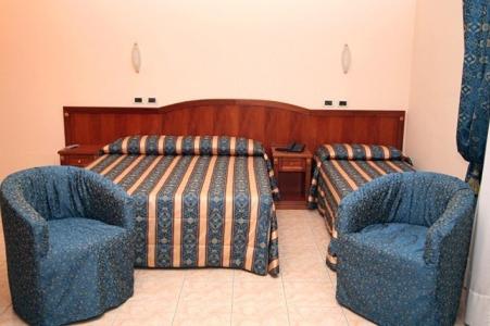 Triple Room - Photo 1