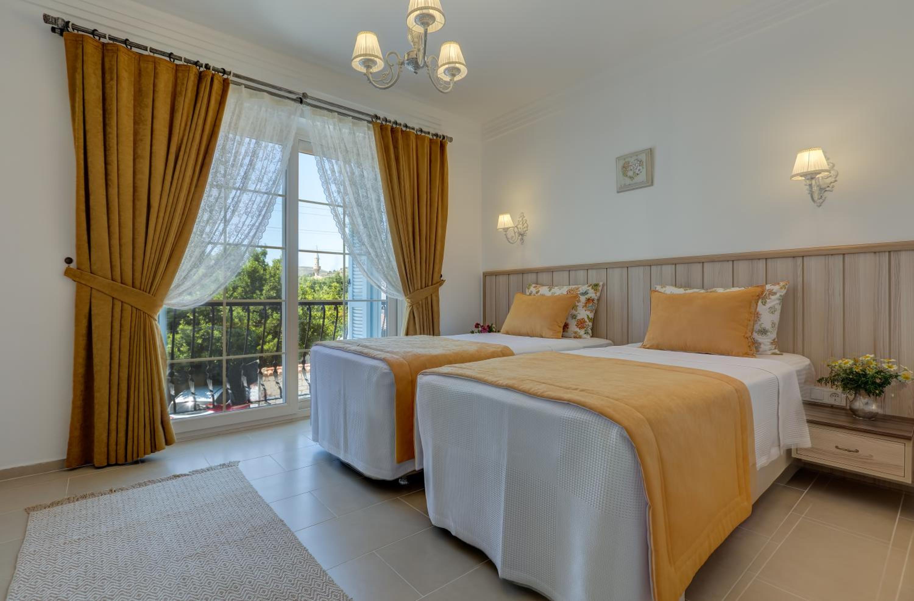 Standard Twin Room