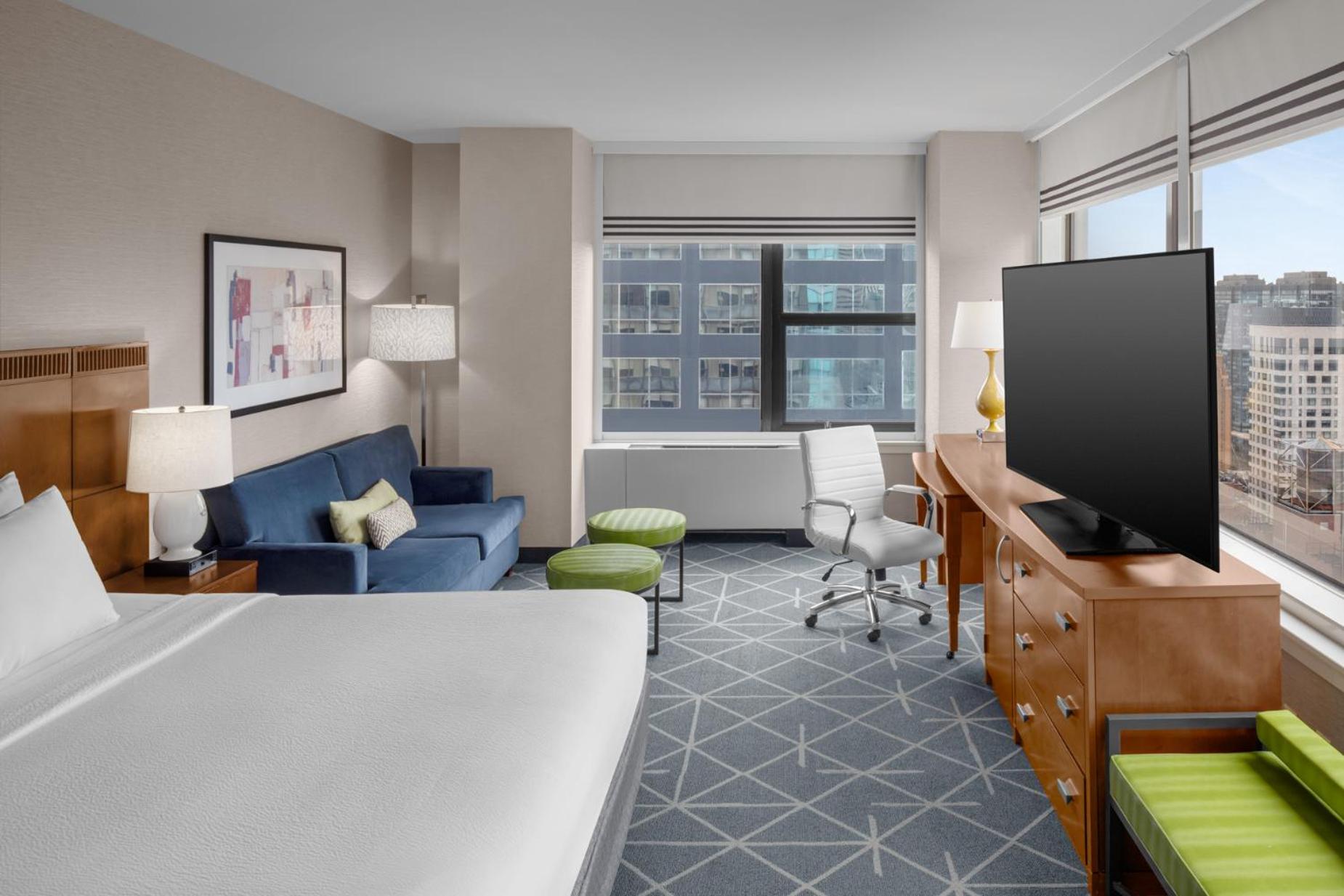 Large King Room - Mobility and Hearing Accessible with Roll-in Shower