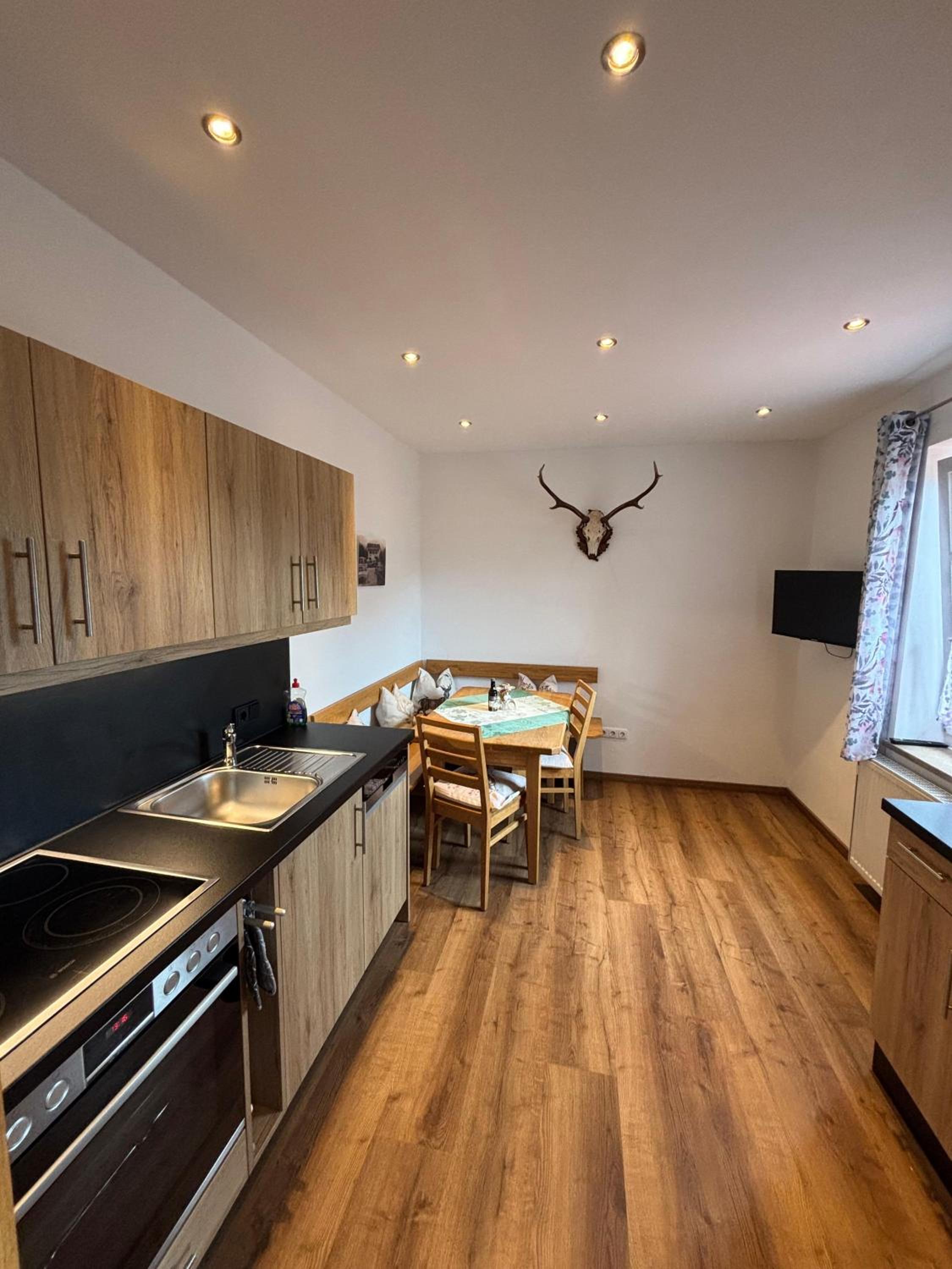 Deluxe Apartment