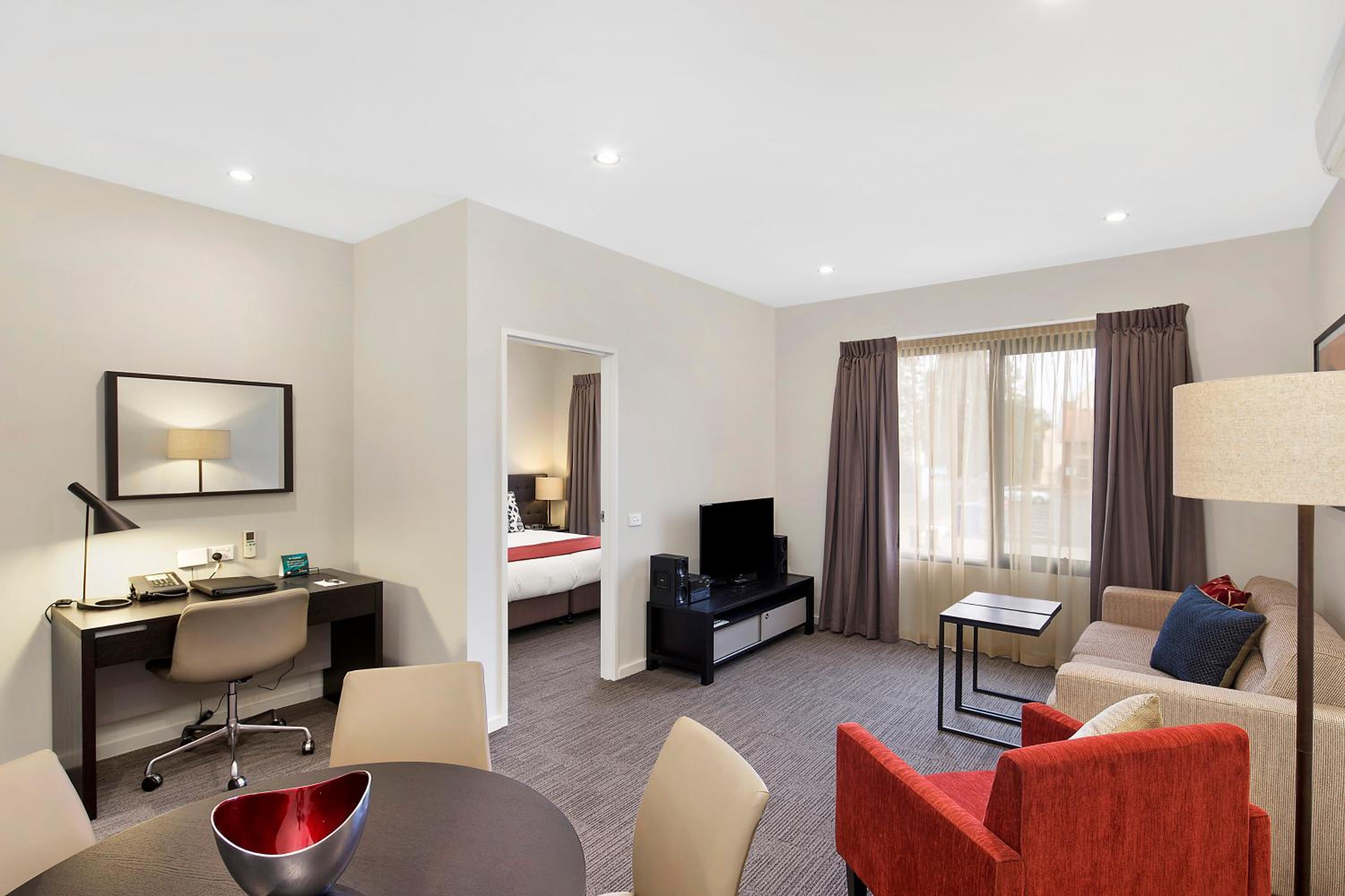 One-Bedroom Apartment - Photo 11
