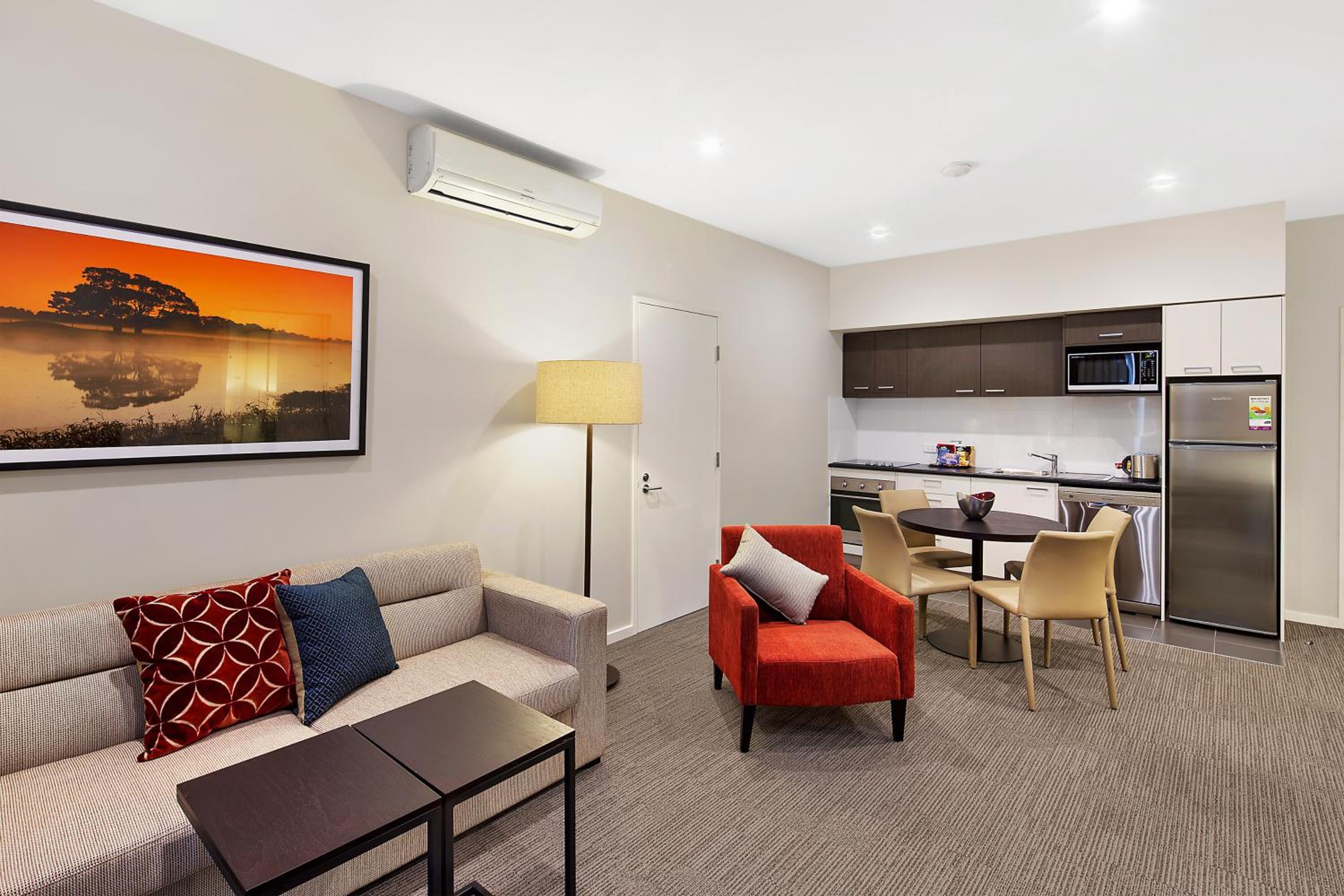 Executive Two-Bedroom Apartment - Photo 9