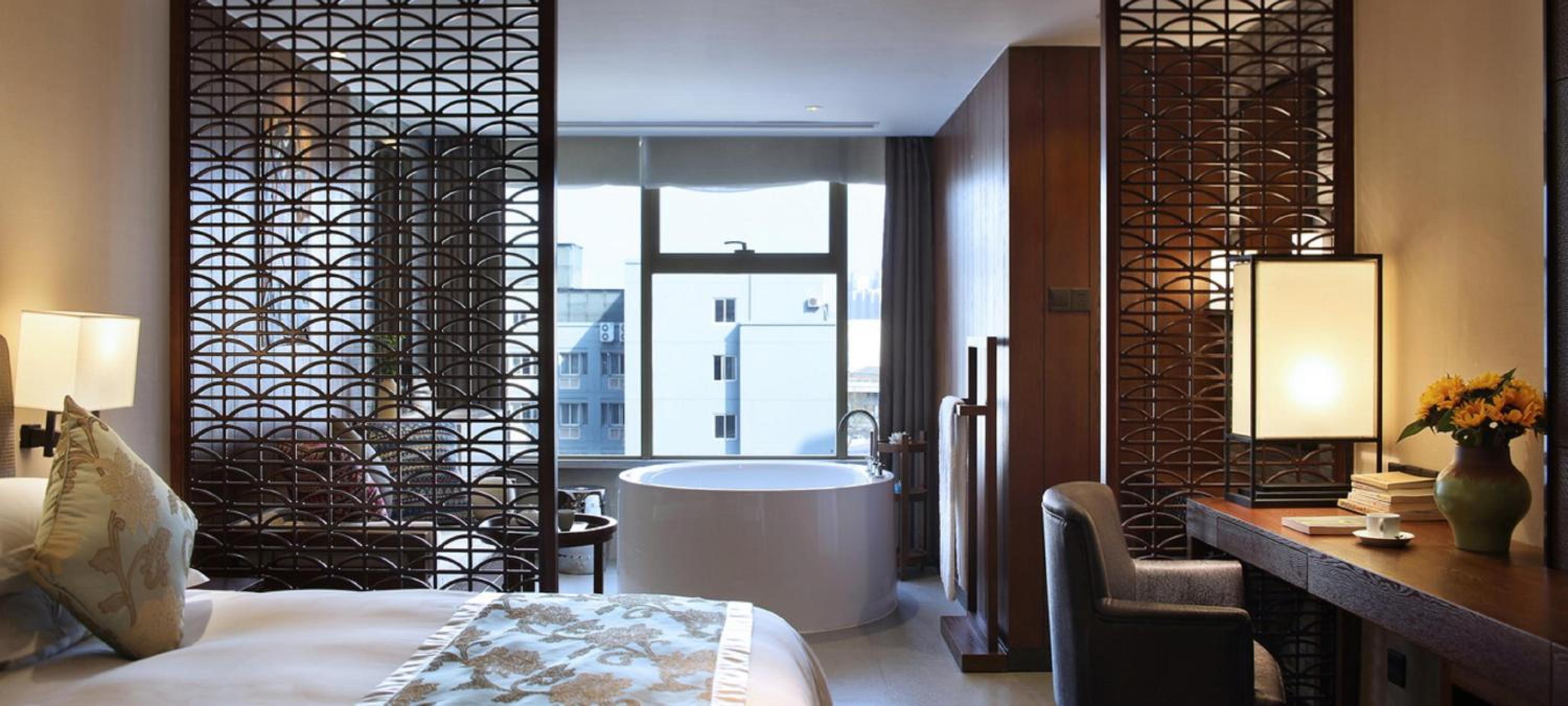 Standard King Room photo 2