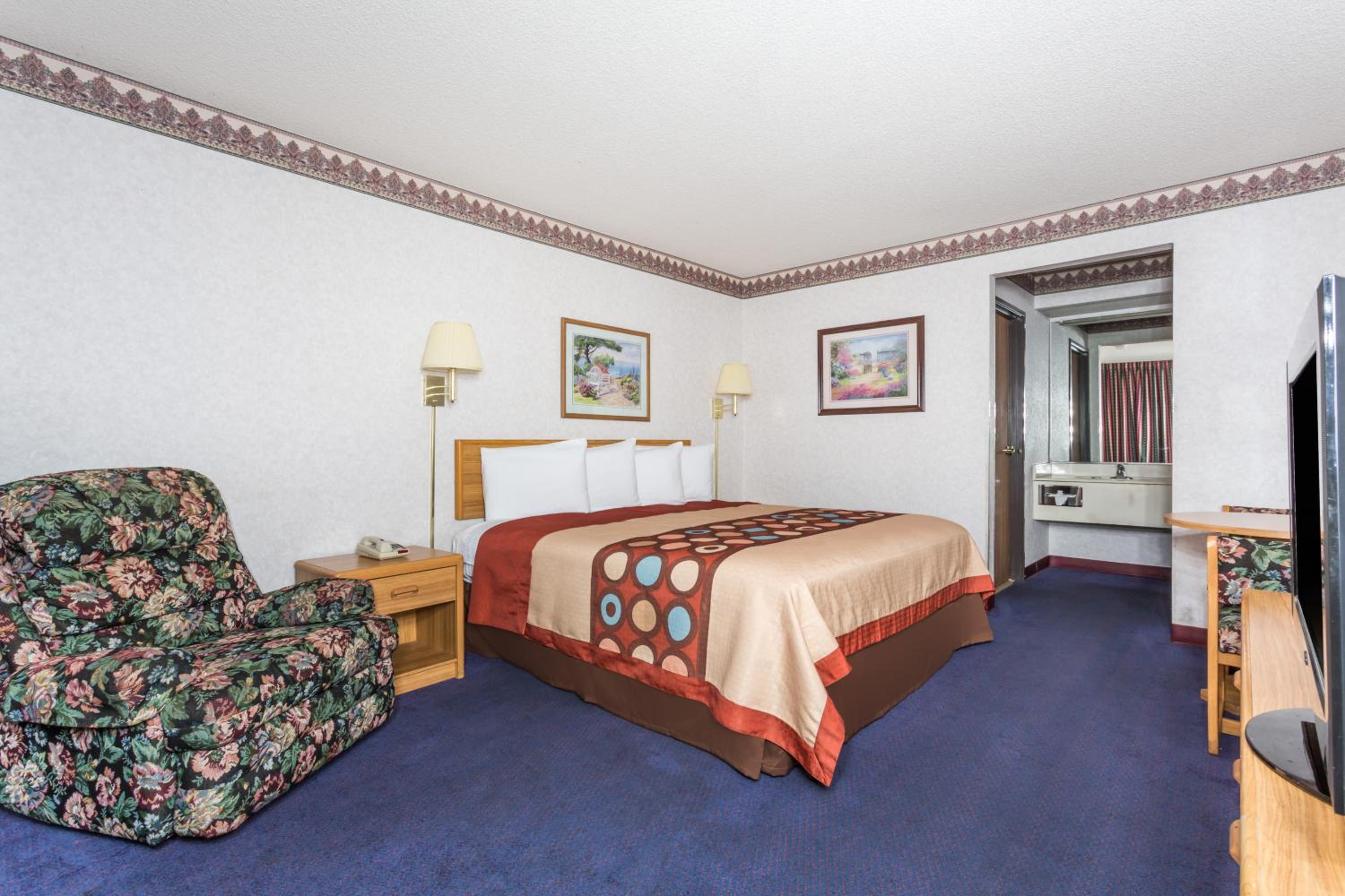 King Room - Disability Access/Non-Smoking photo 2