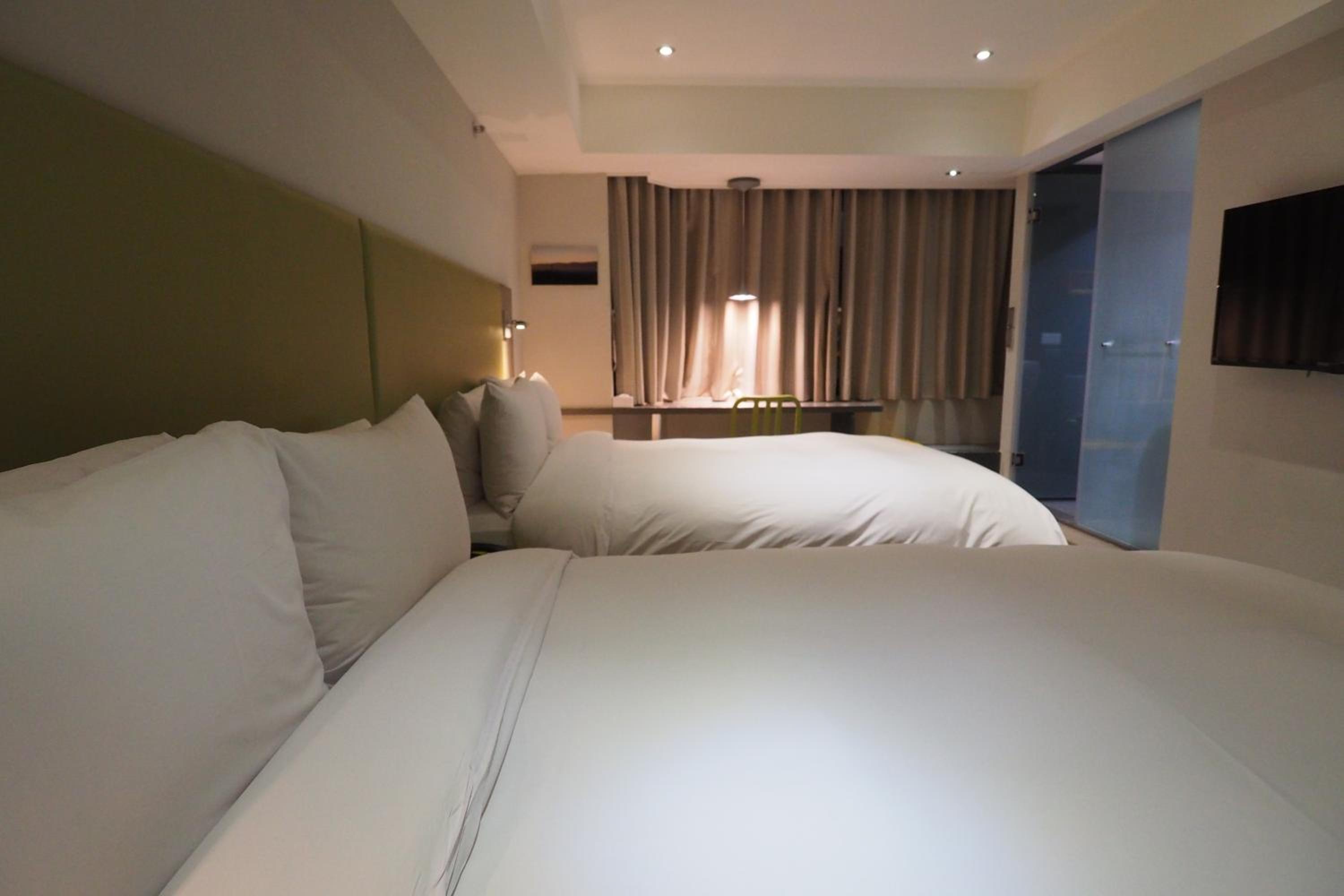 Deluxe Quadruple Room photo 3