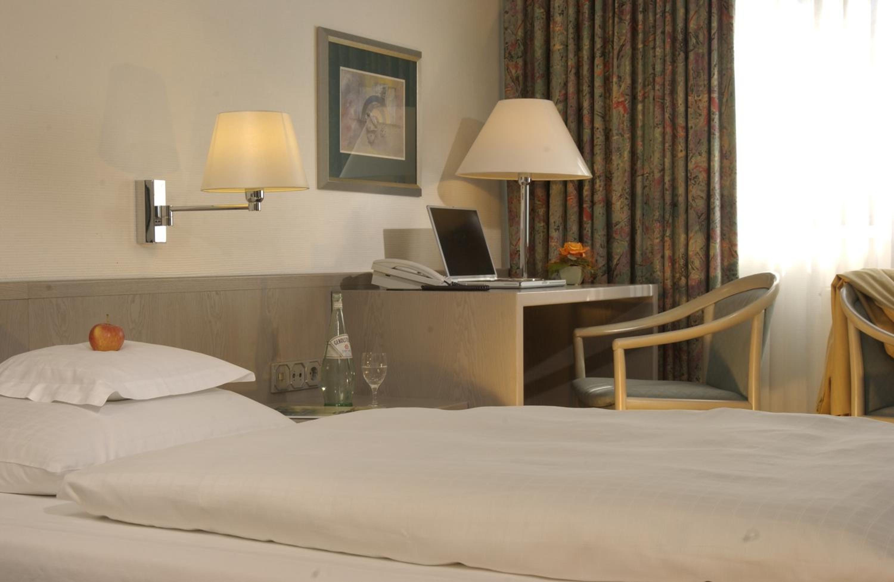 Double or Twin Room - Photo 3