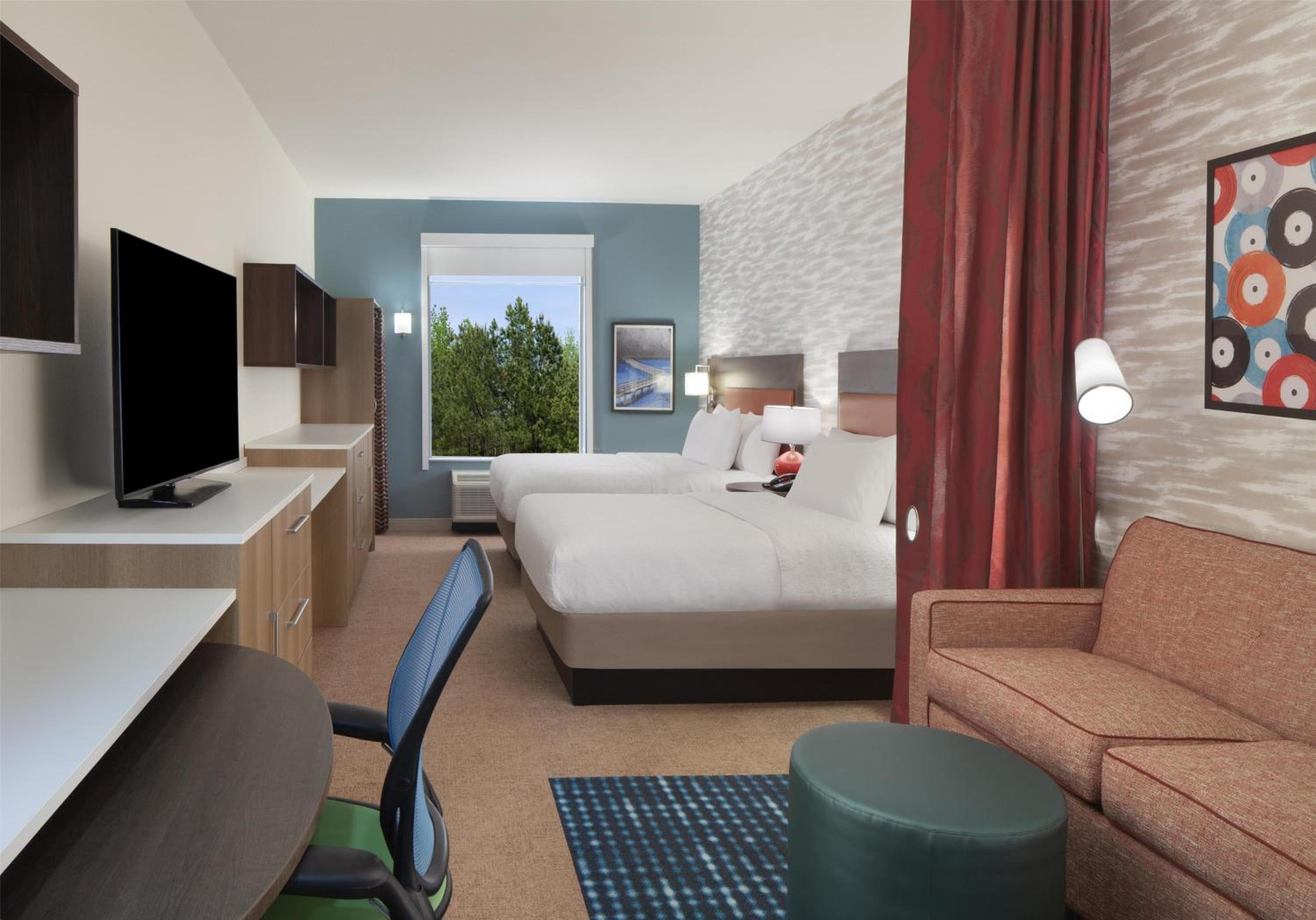 Studio Suite with Two Queen Beds - Photo 2