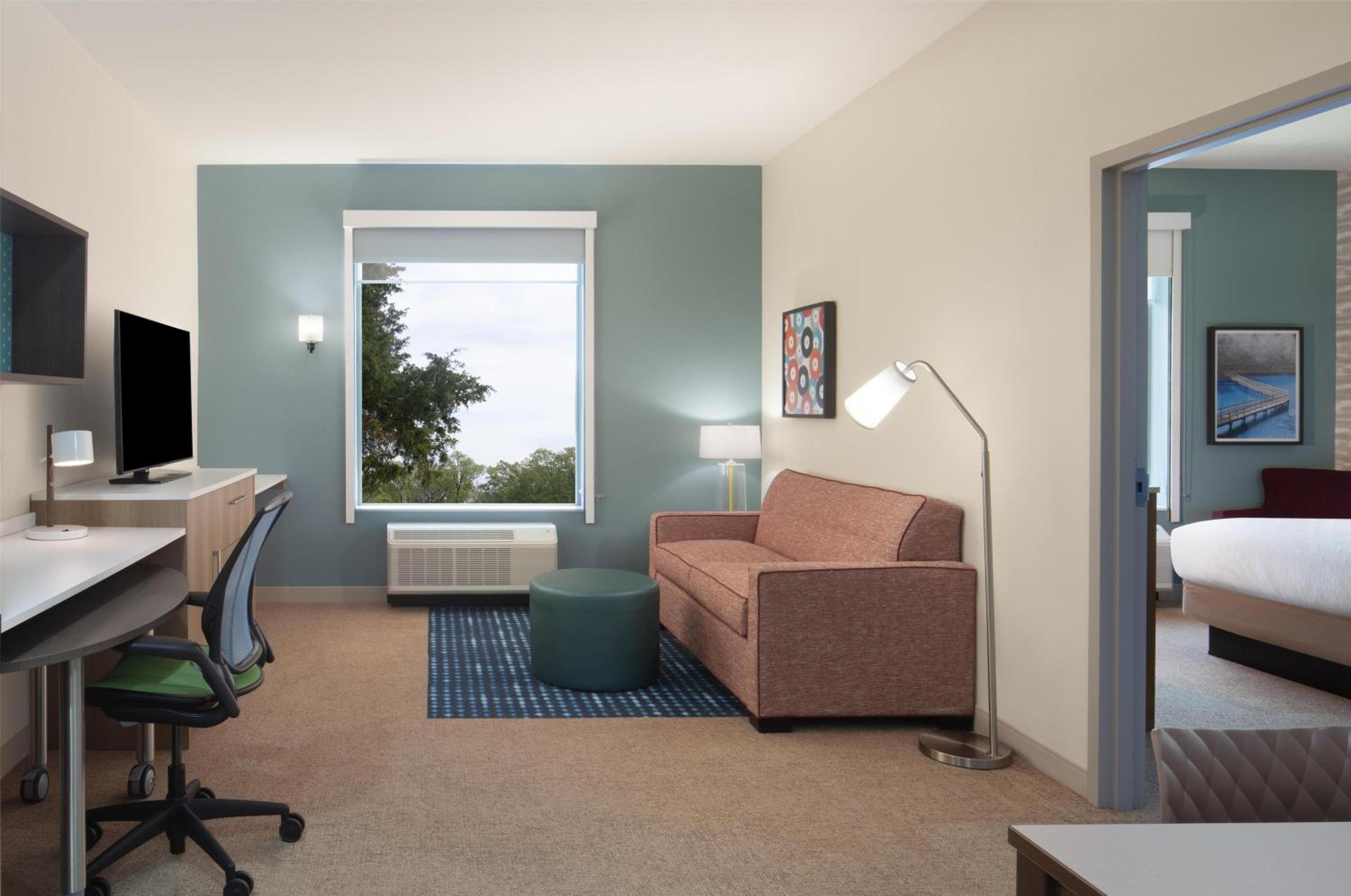 King Suite - Hearing Accessible - Photo 6