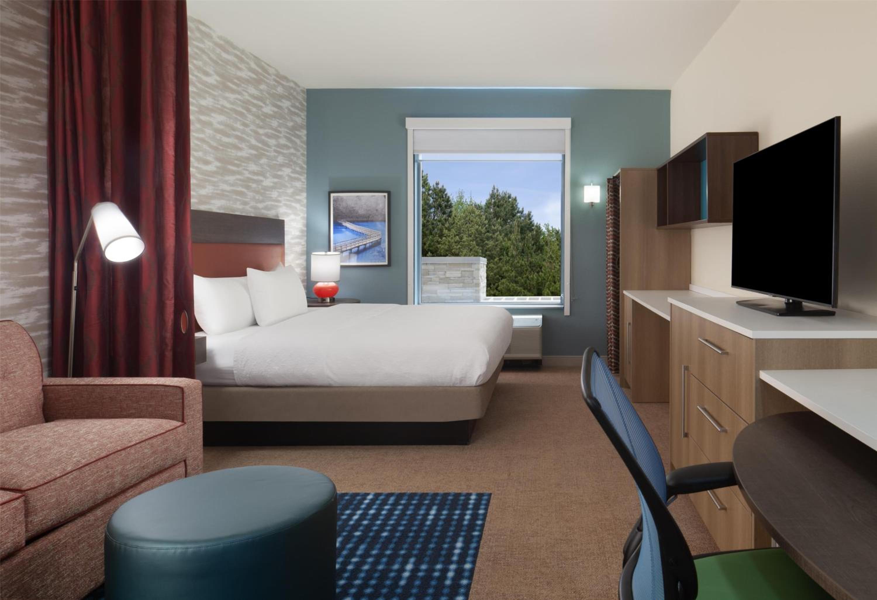 King Studio Suite - Photo 8