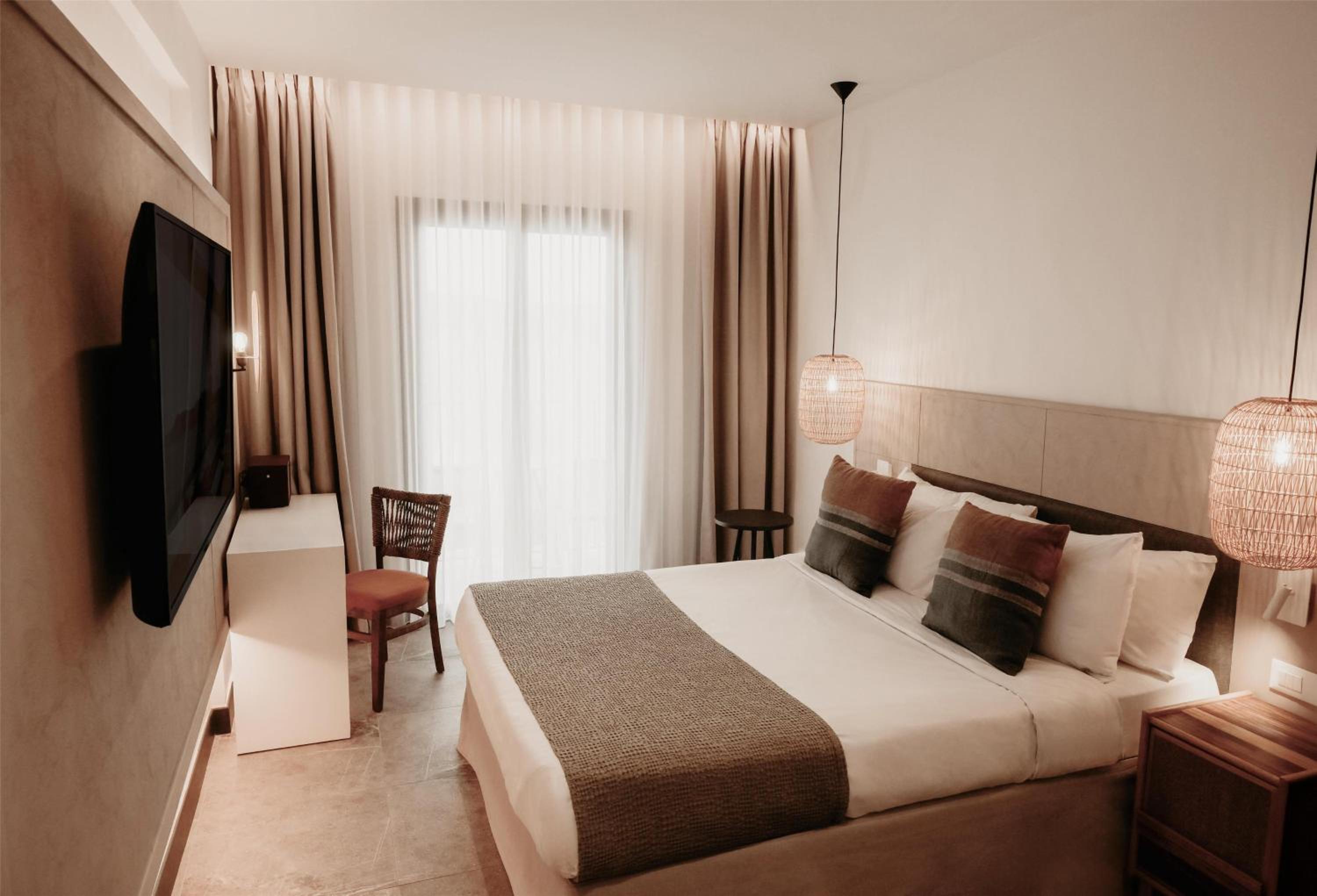 Queen Room with Sea View