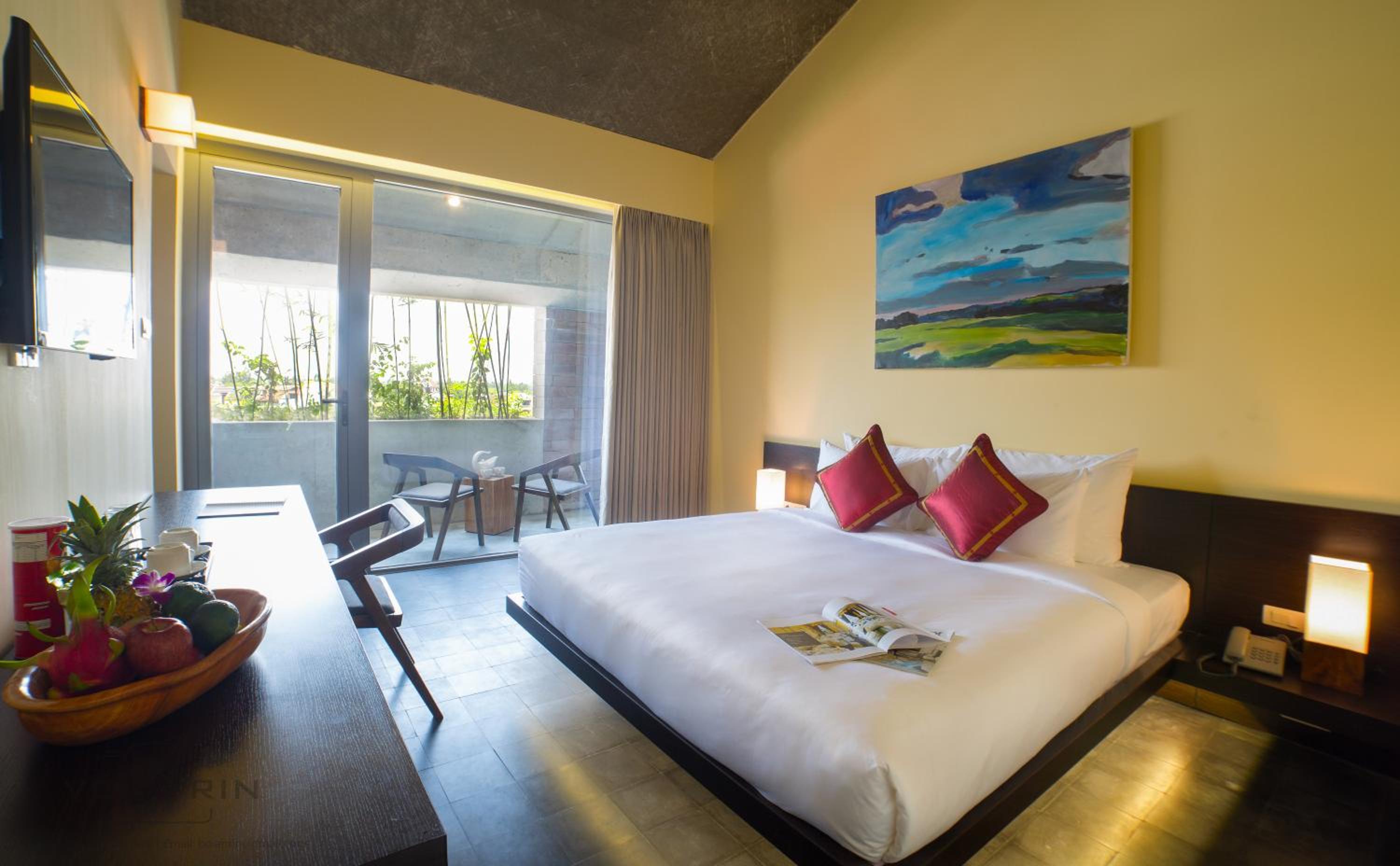 Deluxe Double Room with City View photo 2