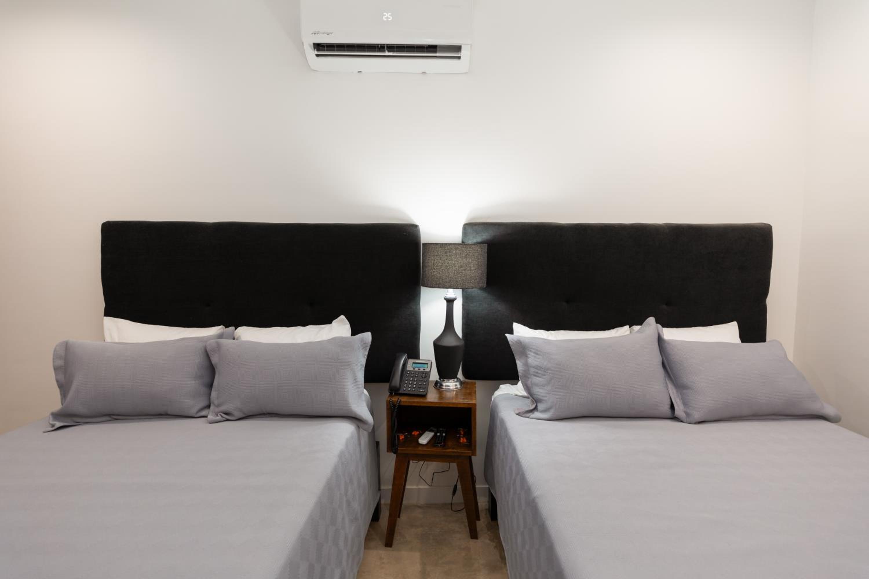 Mixed Dormitory Room photo 3