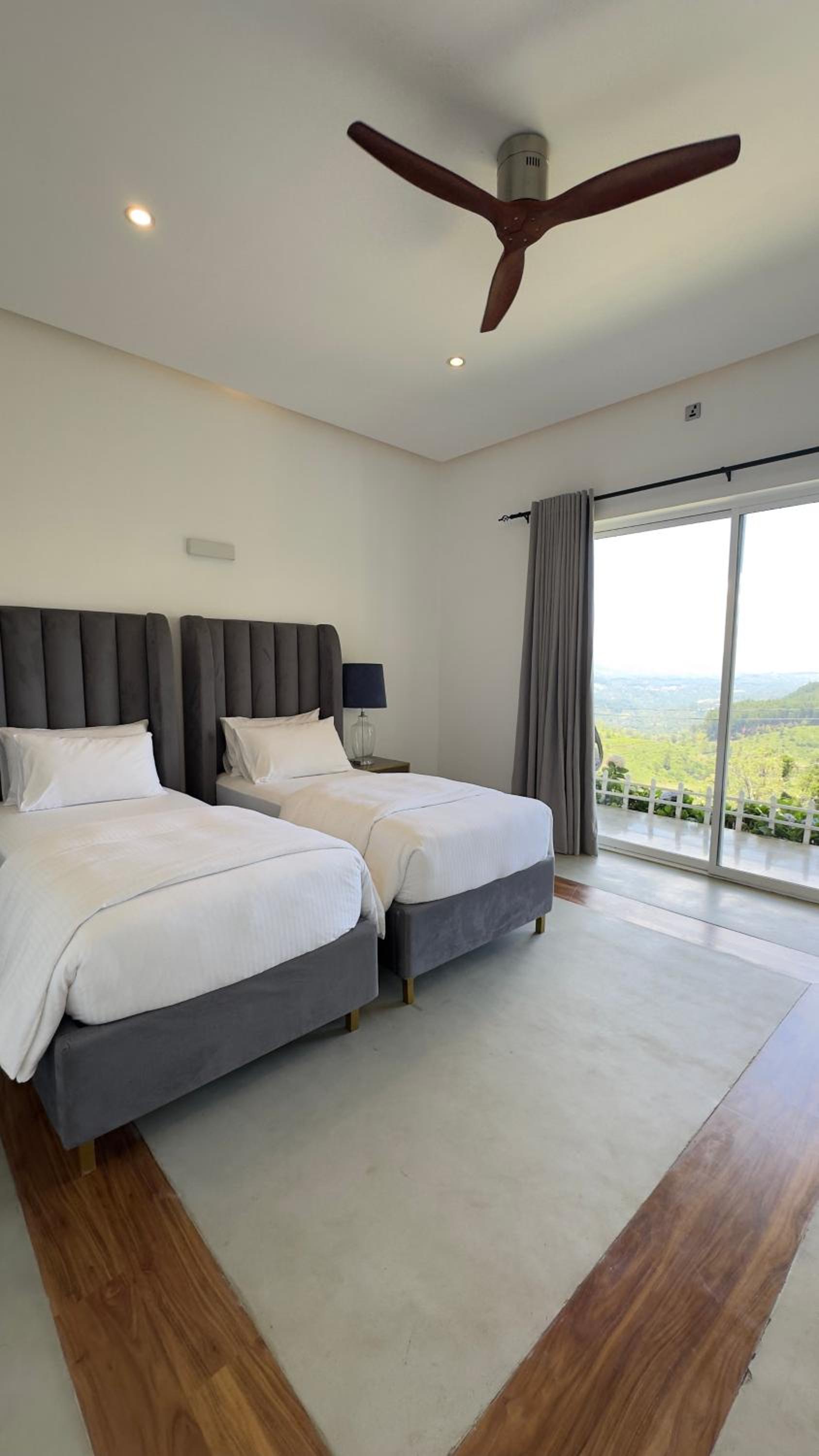 Junior Suite with Balcony photo 2