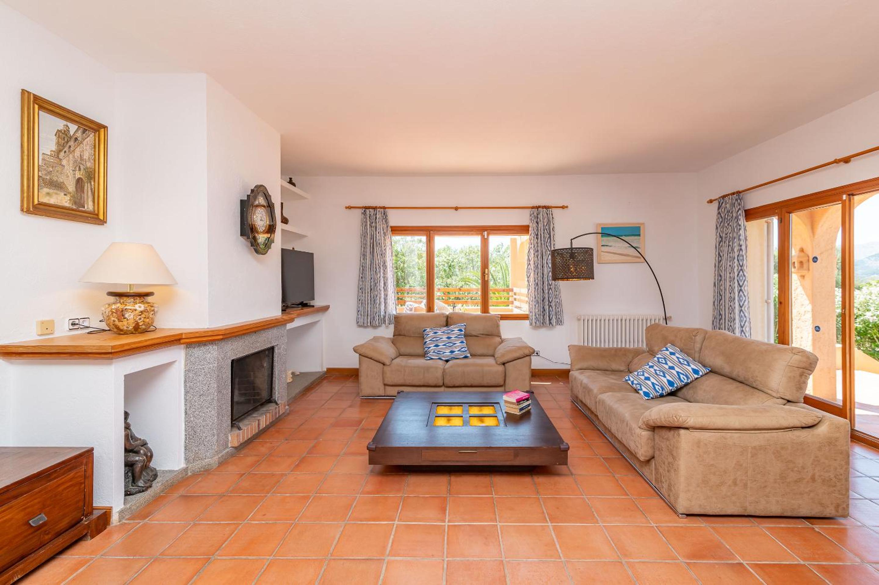 Villa with Private Pool photo 3
