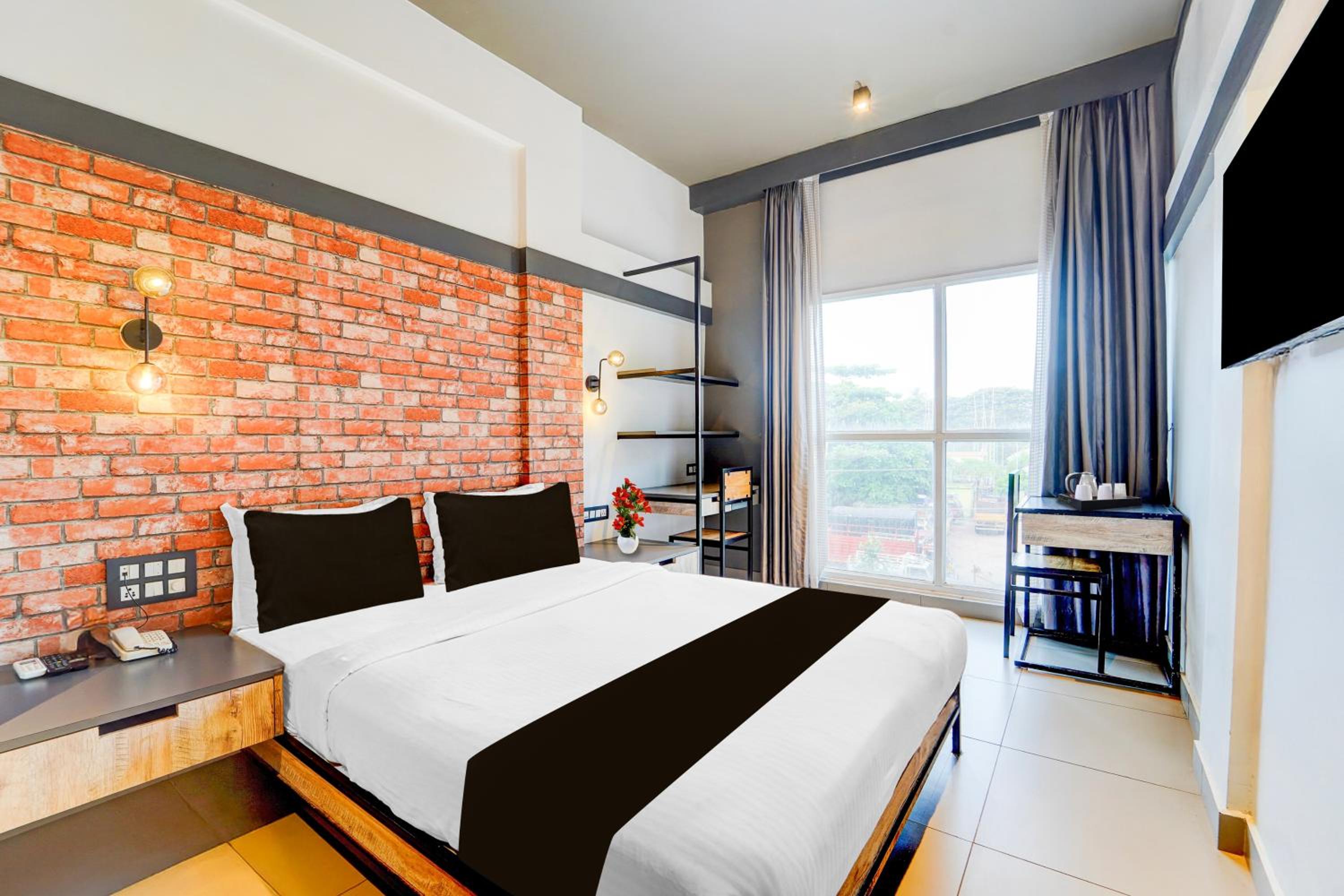Triple Room with Bath