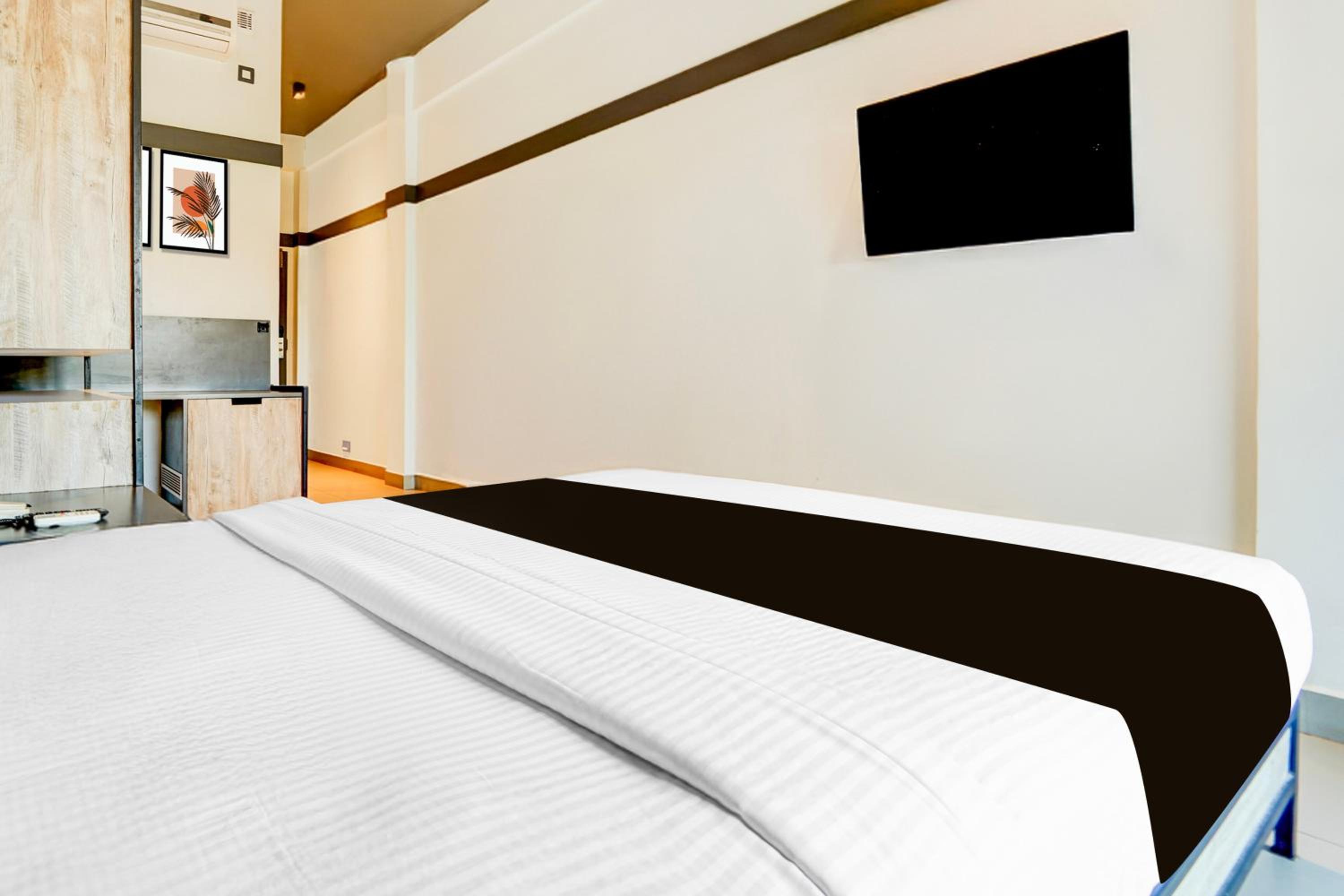 Comfort Triple Room with Shower photo 3