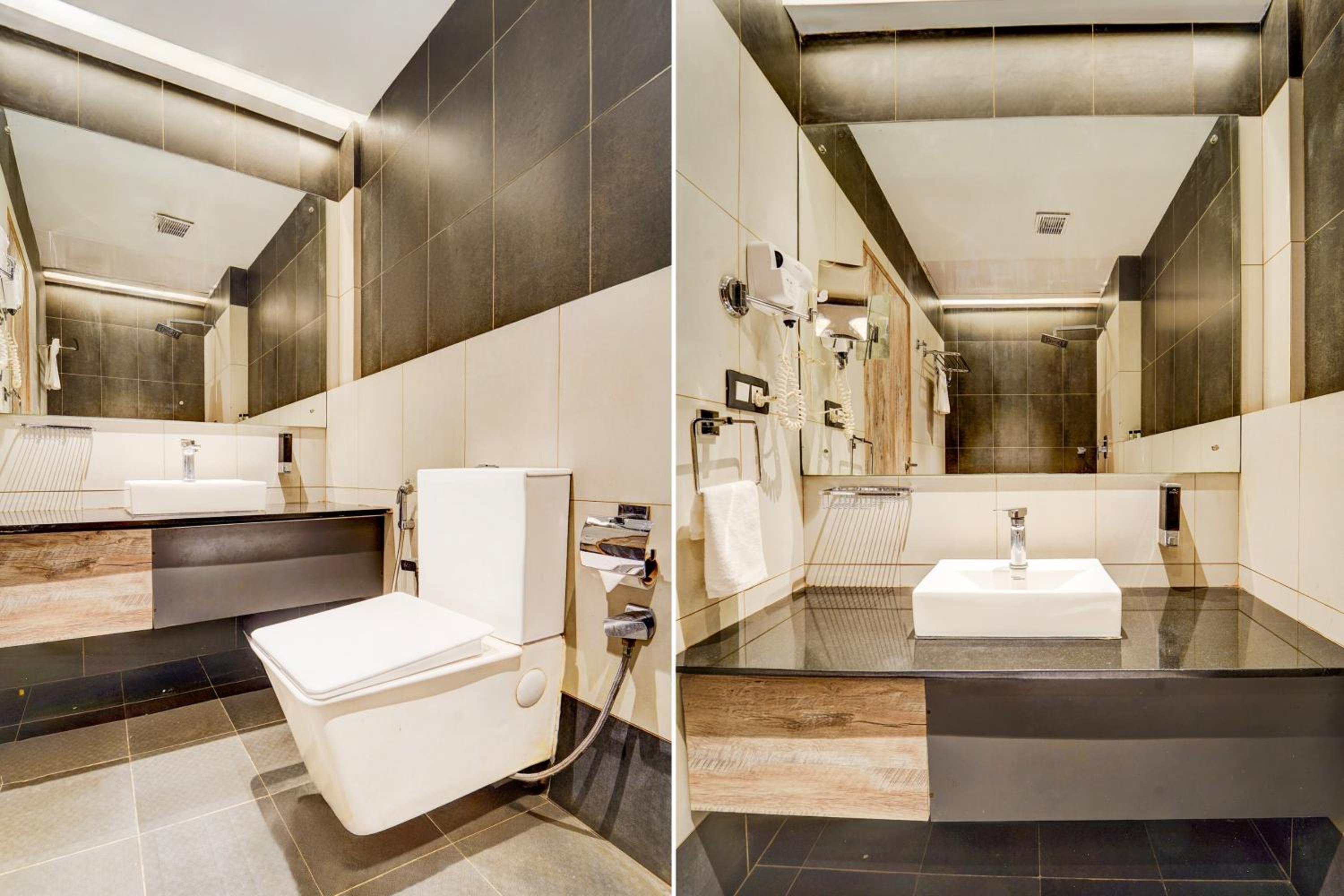 Triple Room with Bath photo 3