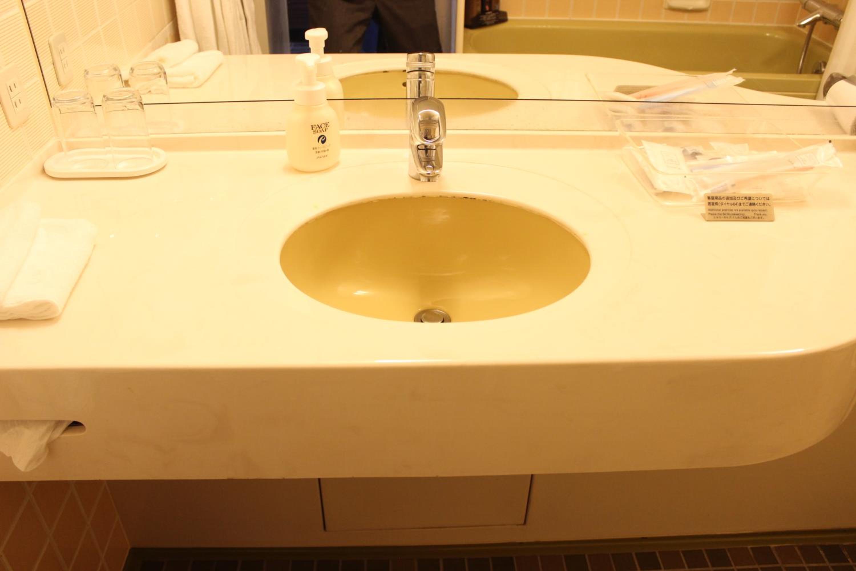 Standard Twin Room - Main Building - Non-Smoking - Photo 14
