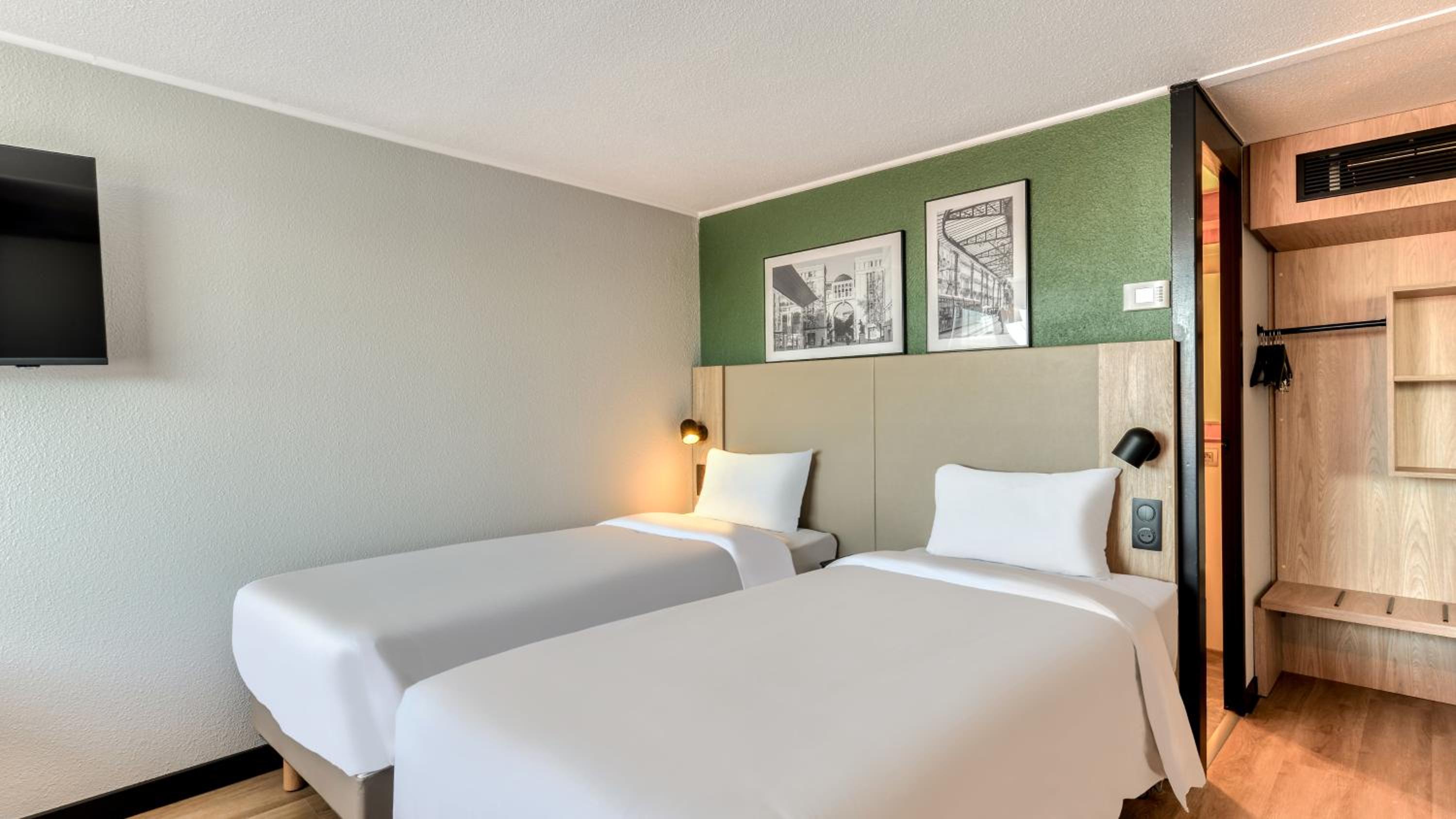 Standard Room - 2 Single Beds - Photo 2