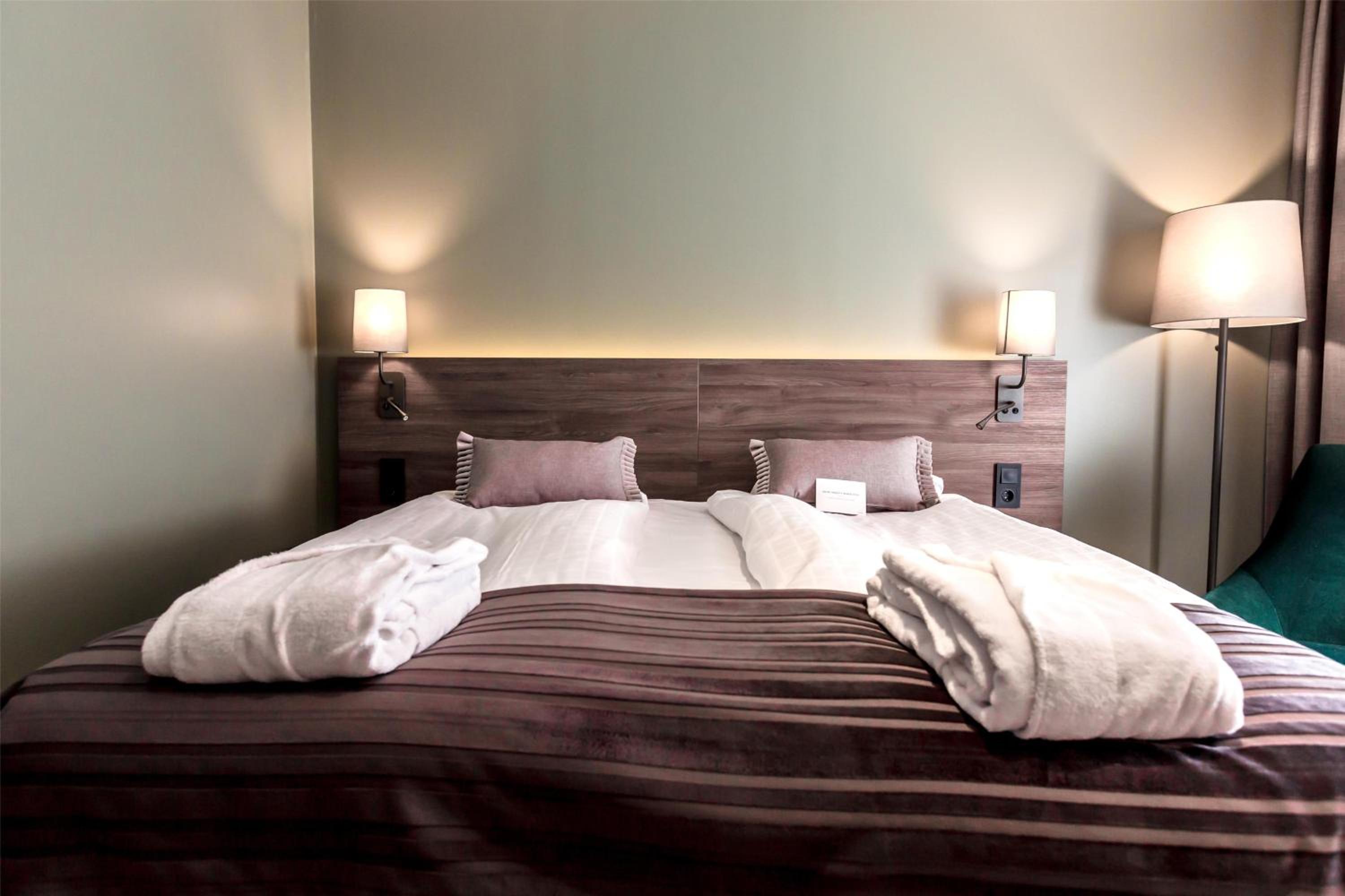 Standard King Room photo 1
