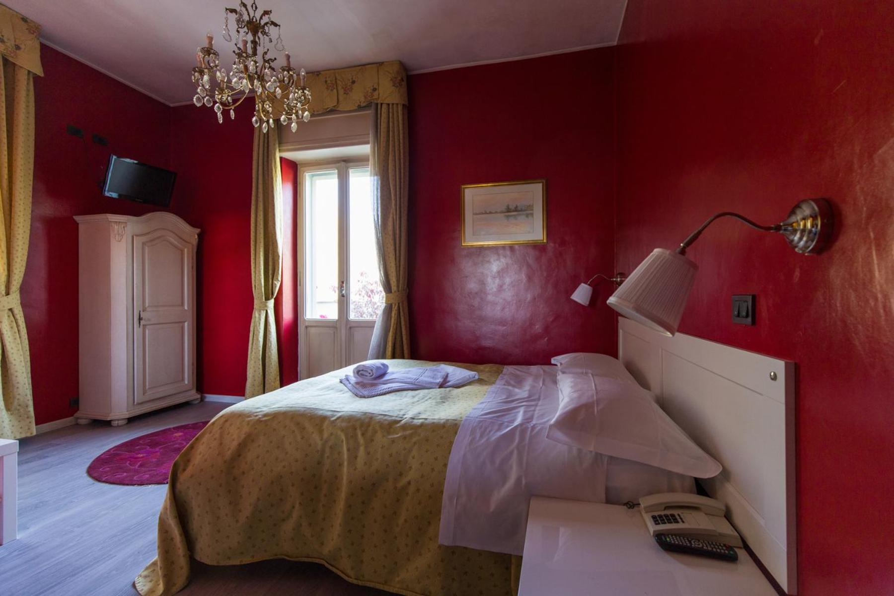 Large Double Room