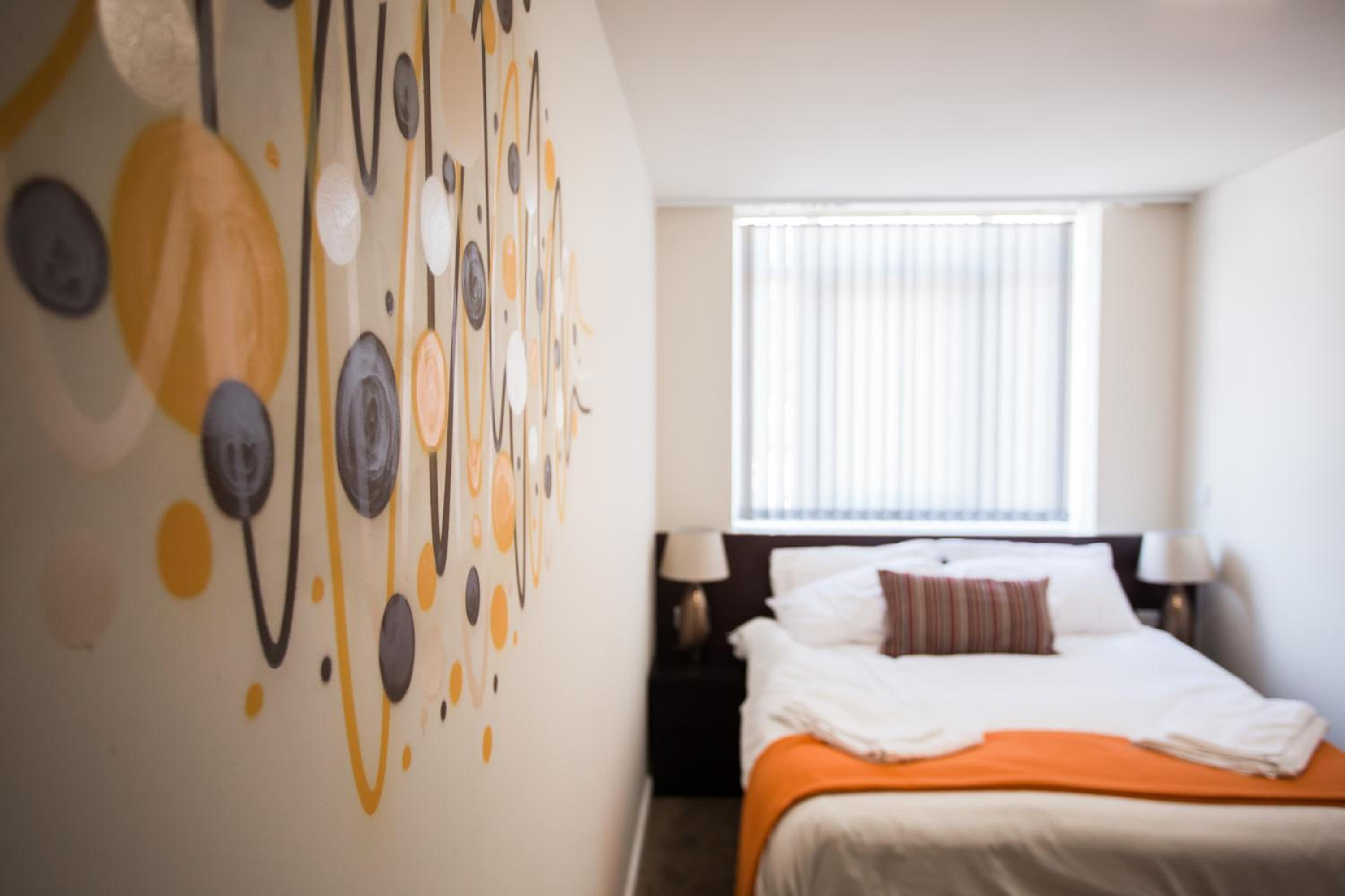 Double Room with Private Bathroom - Photo 4