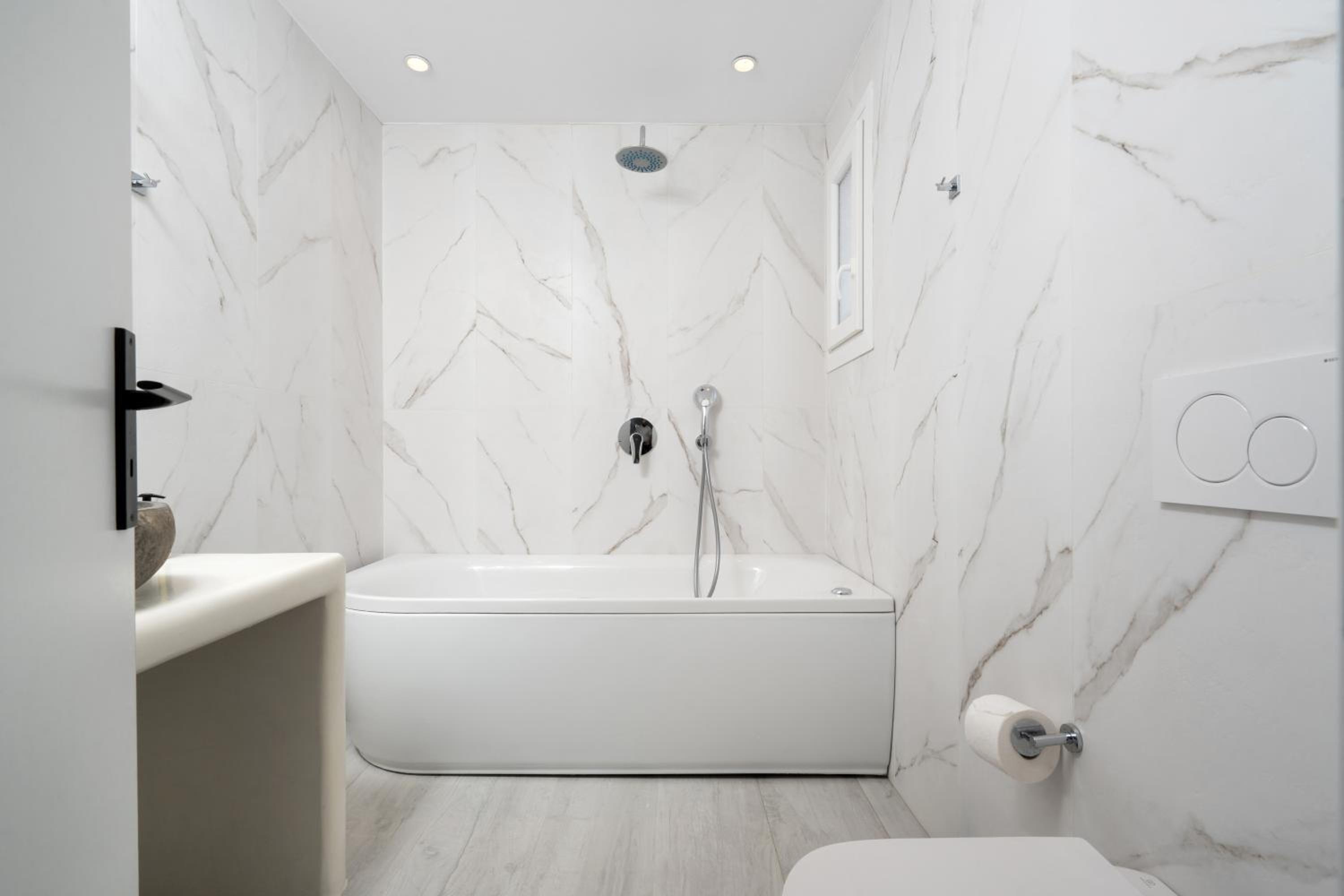 Deluxe Double or Twin Room with Spa Bath photo 2