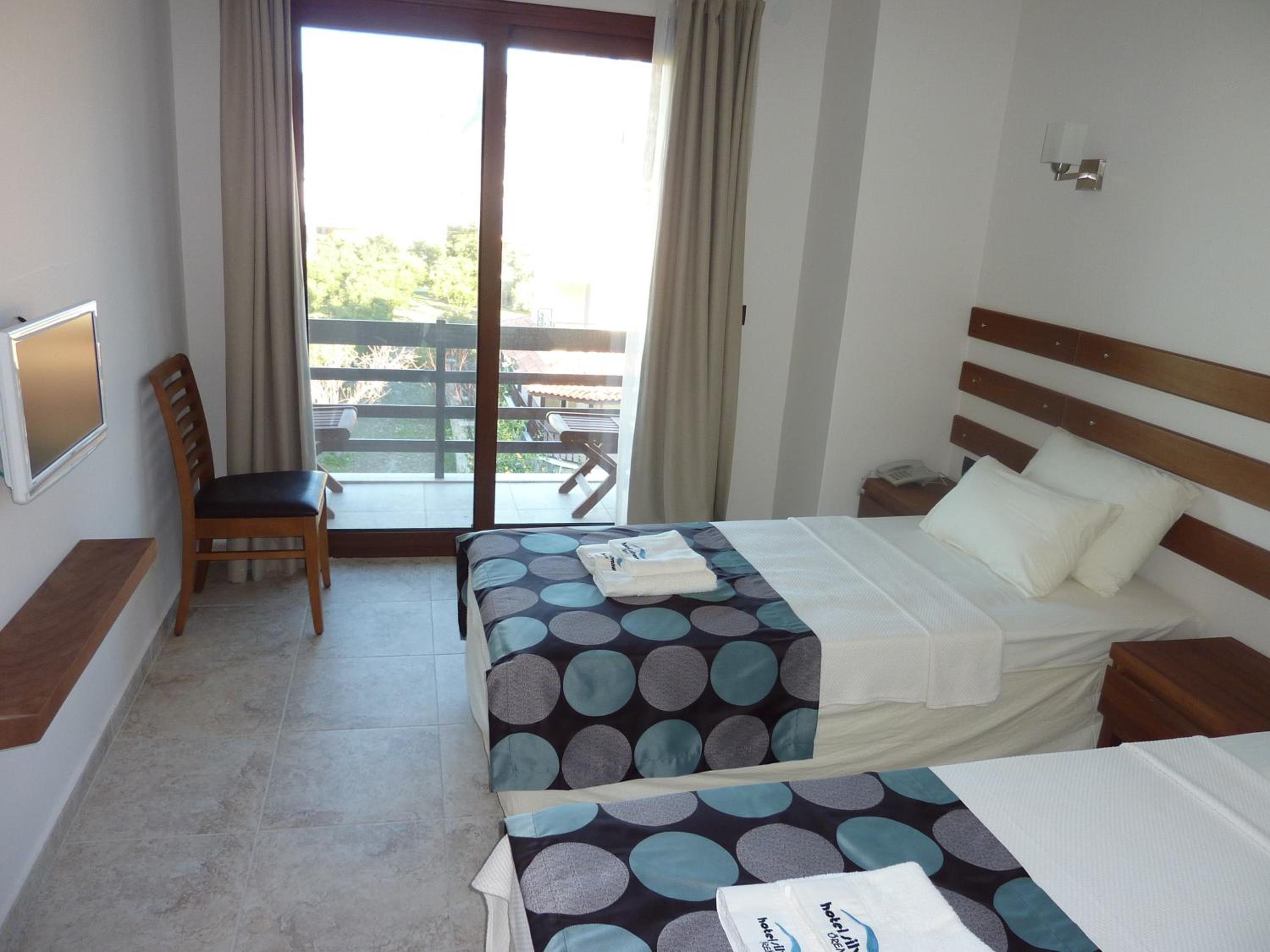 Standard Double or Twin Room photo 1