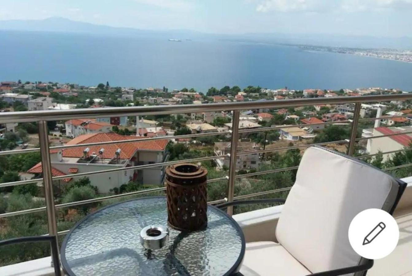 One-Bedroom Apartment with Balcony and Sea View