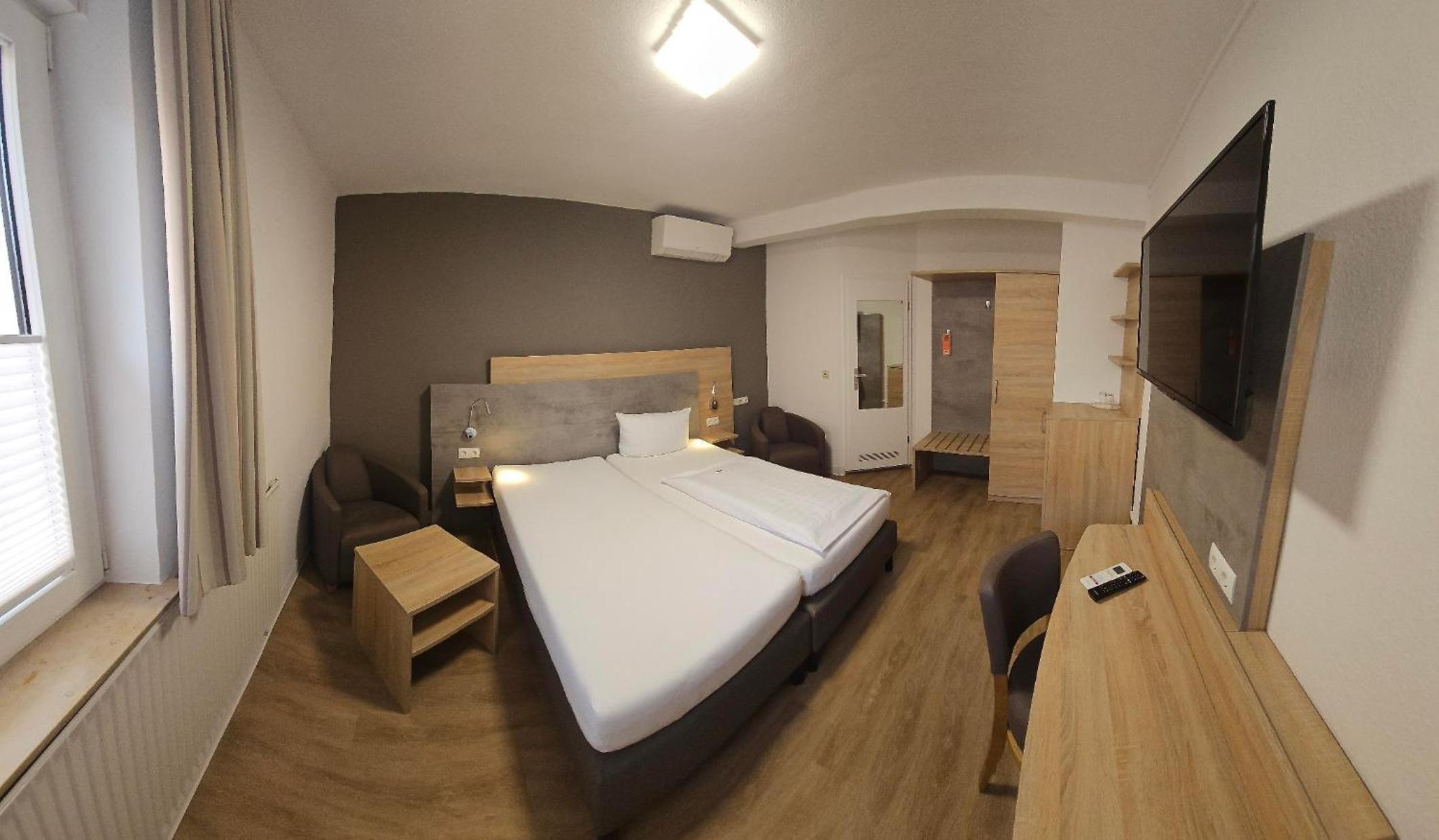 Small Double Room photo 2
