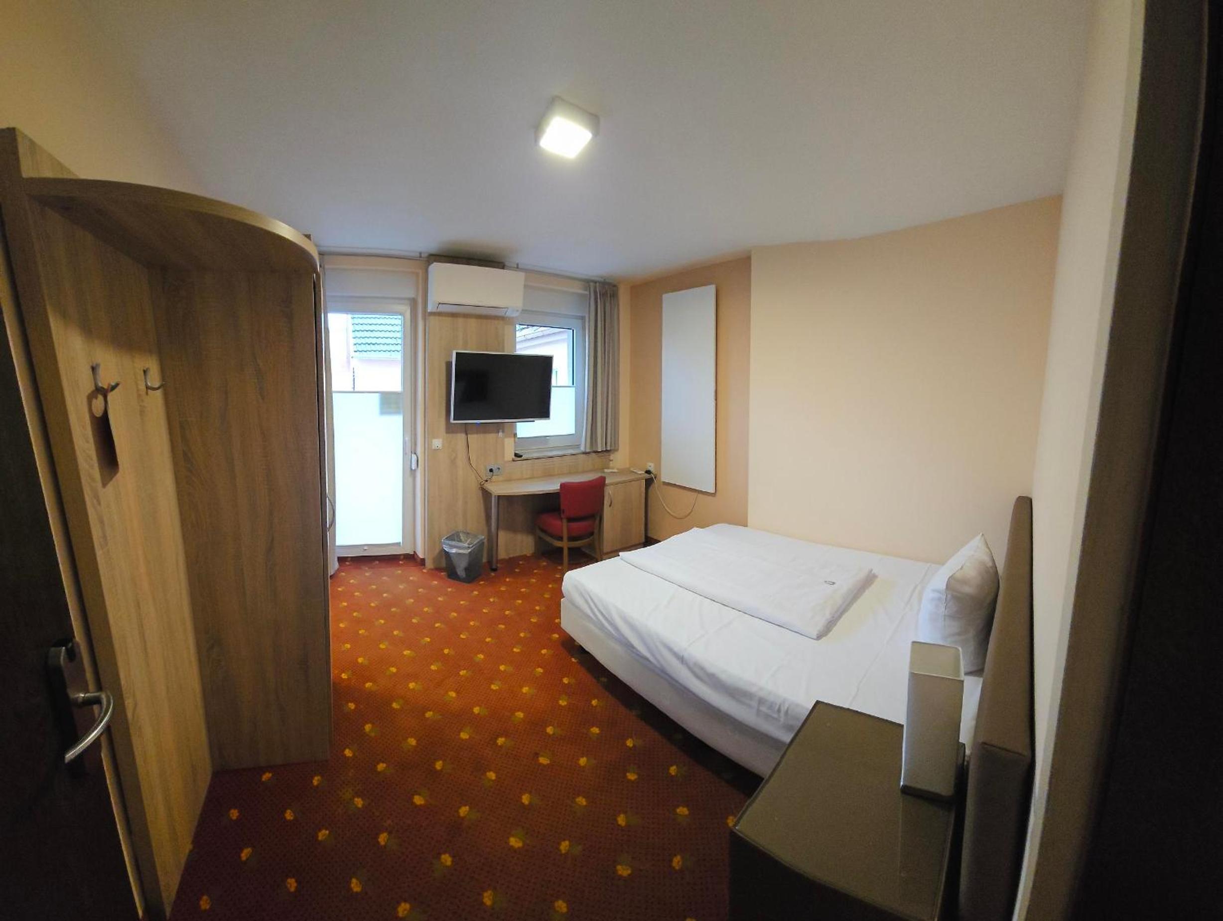 Economy Single Room photo 2