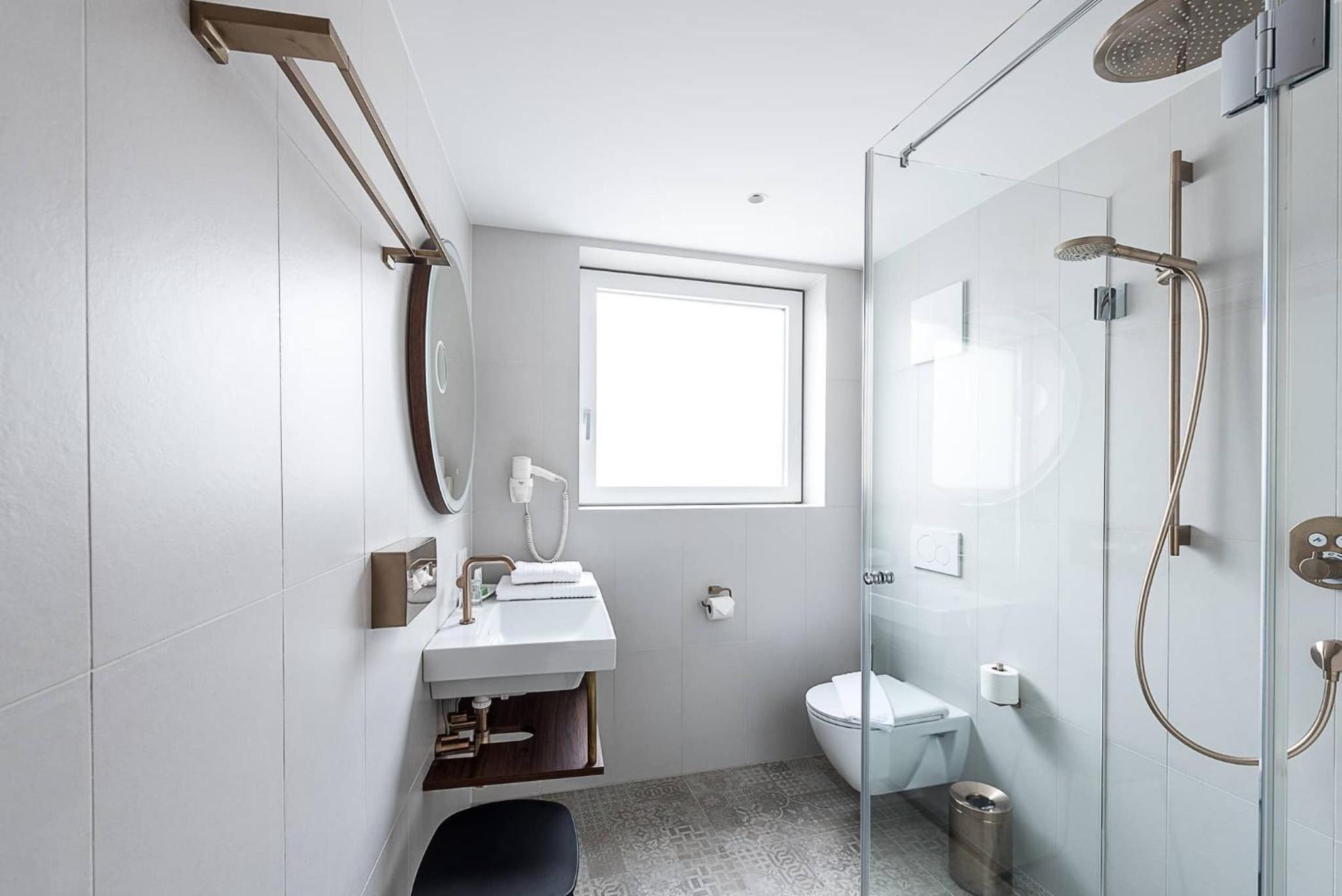 Twin Room - Photo 3