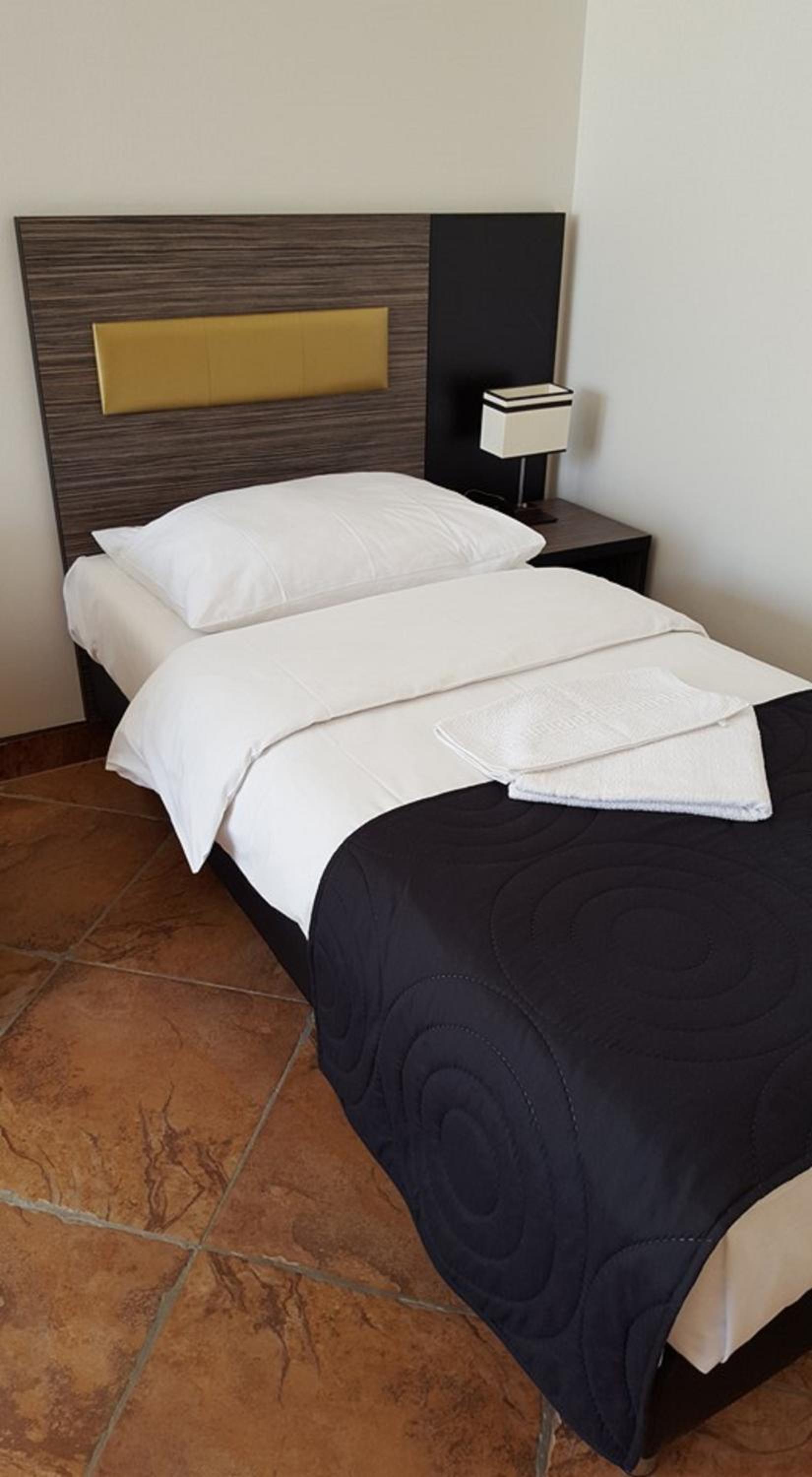 Suite (3 Adults) photo 2