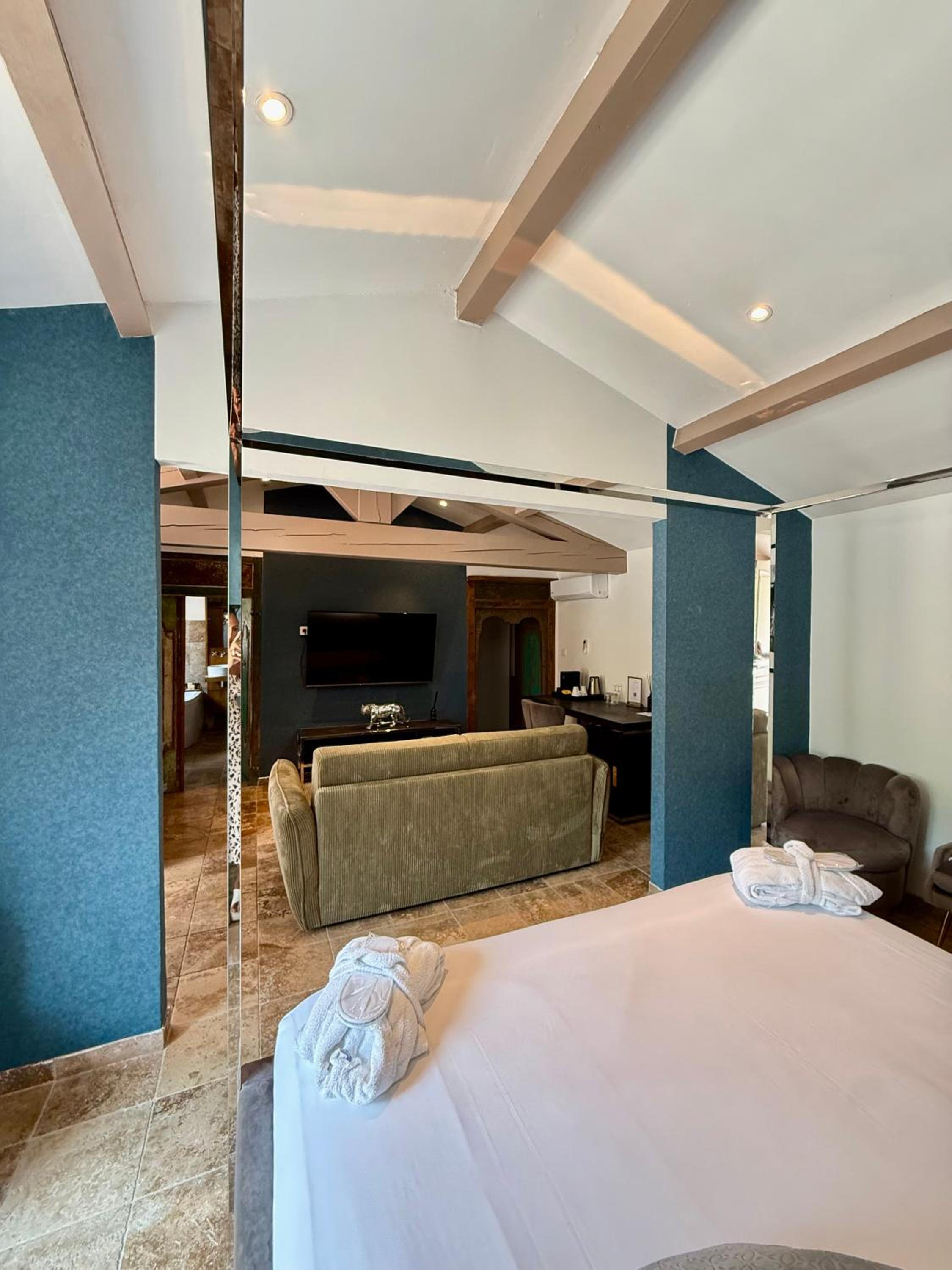 Suite with Private Pool