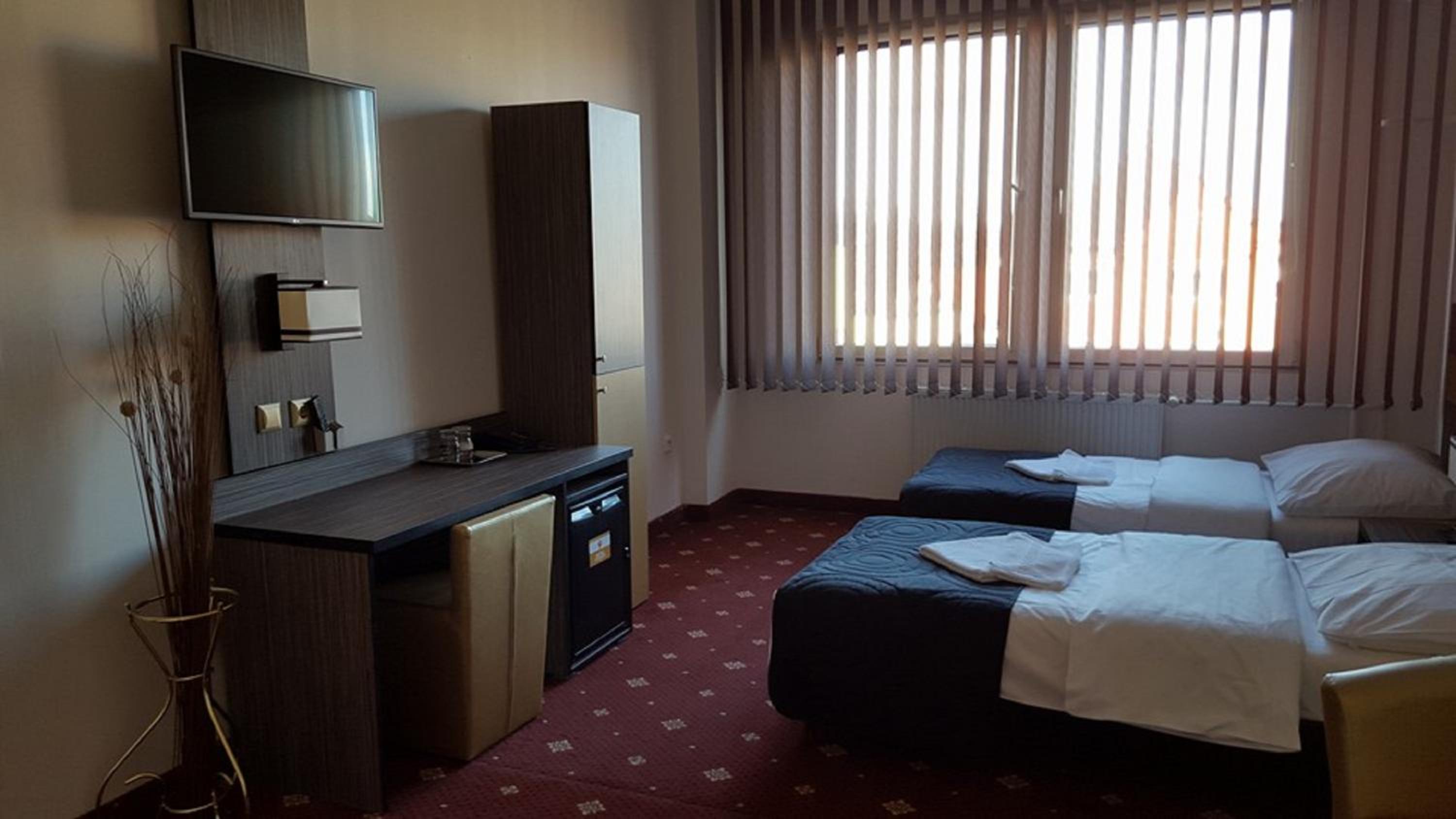 Suite (4 Adults) photo 3