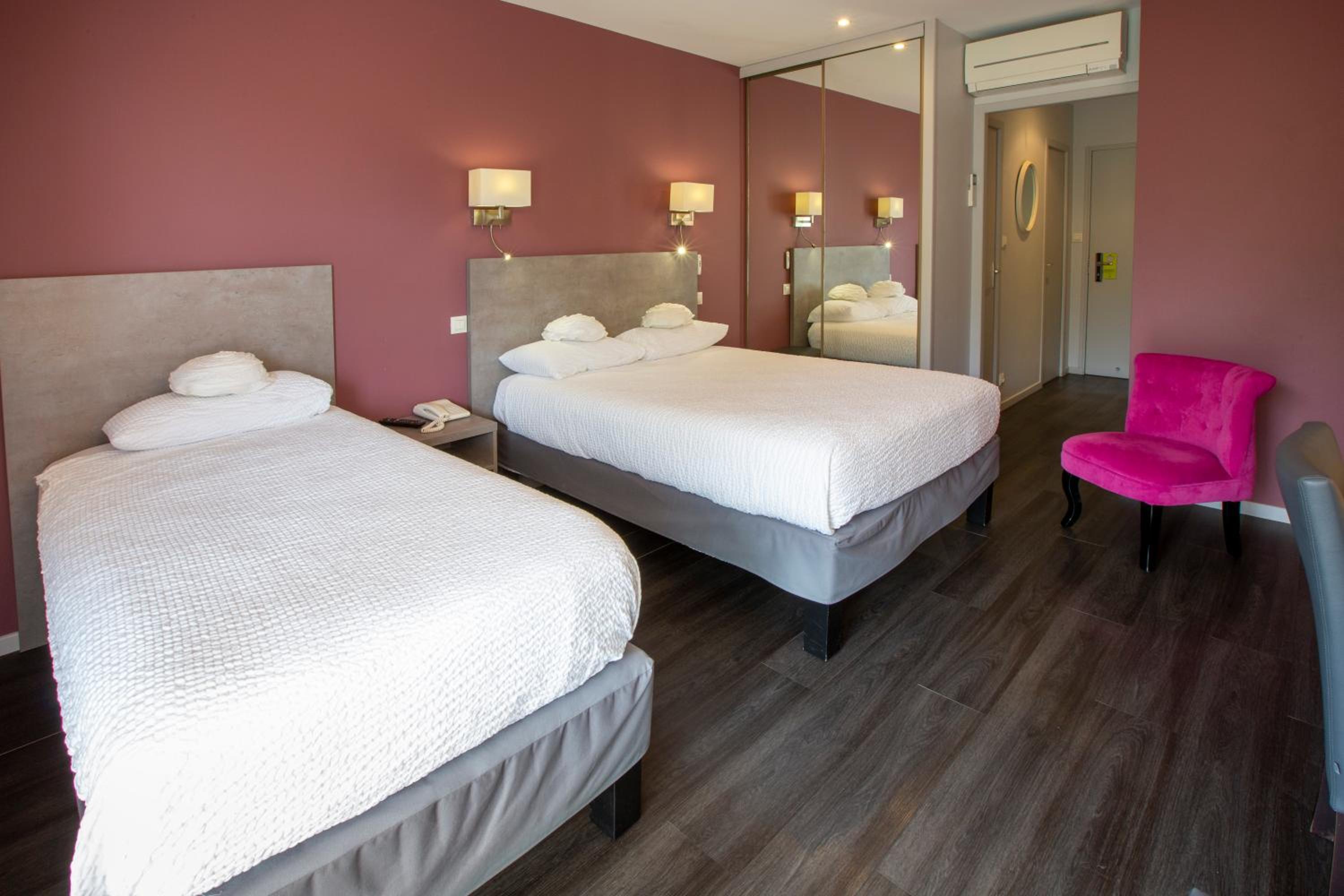 Triple Room