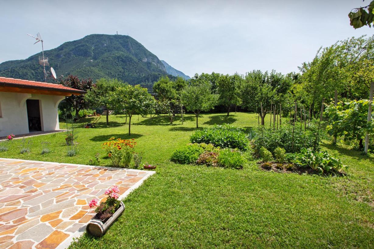 Three-Bedroom Apartment with Mountain View photo 2