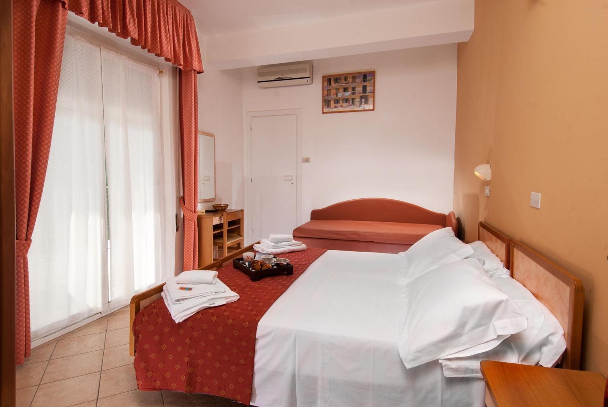 Comfort Quadruple Room - Photo 2
