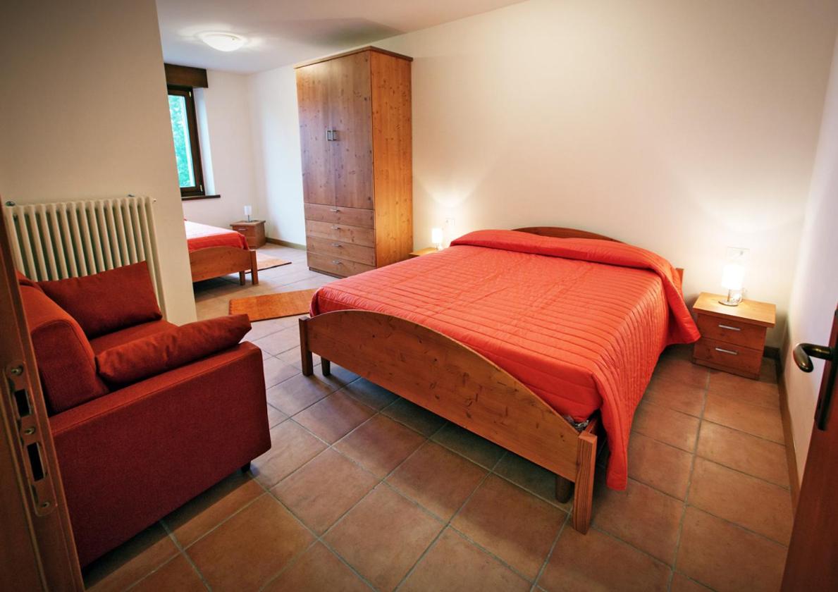 Three-Bedroom Apartment (9 Adults) photo 2