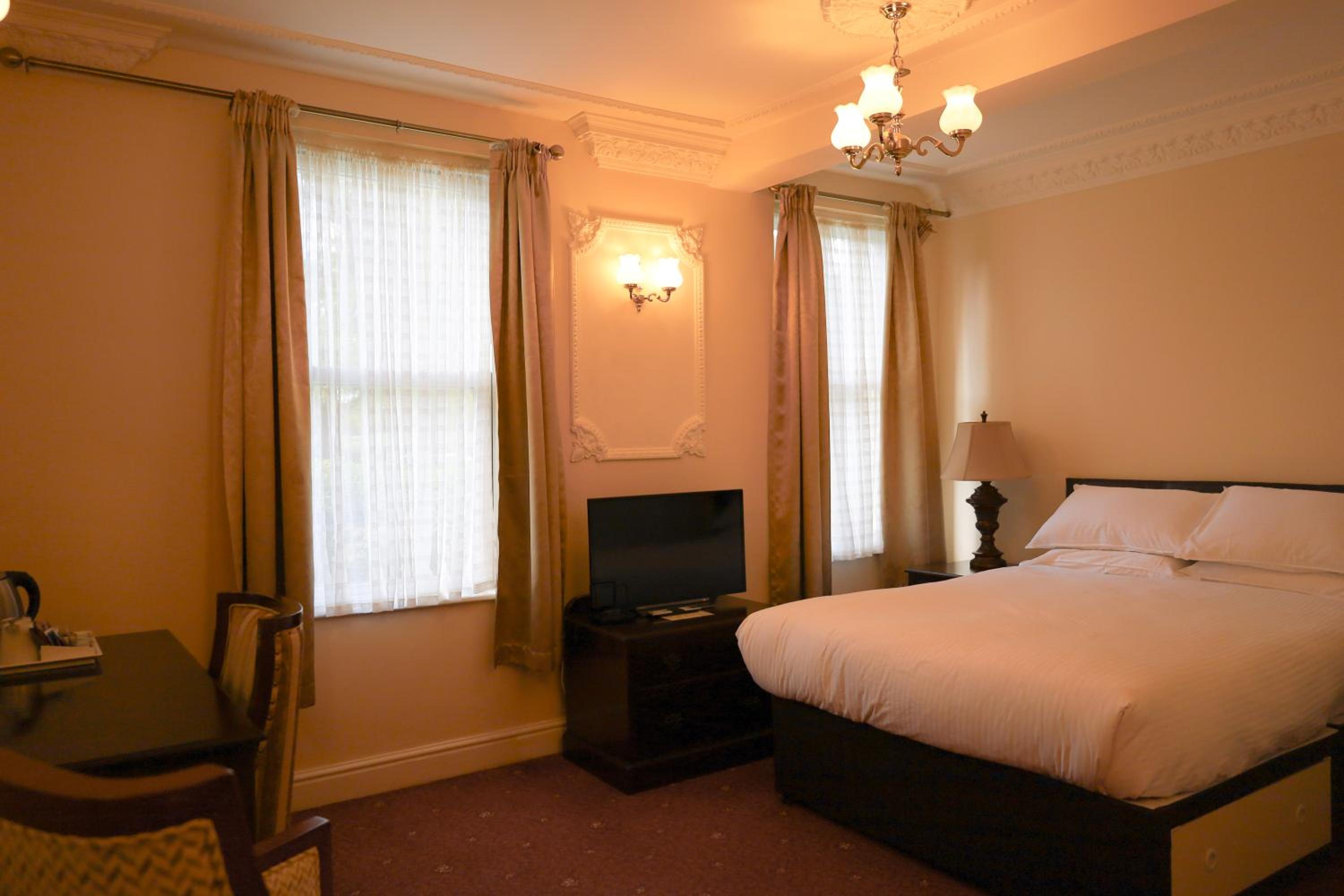 Deluxe Double Room - Photo 2