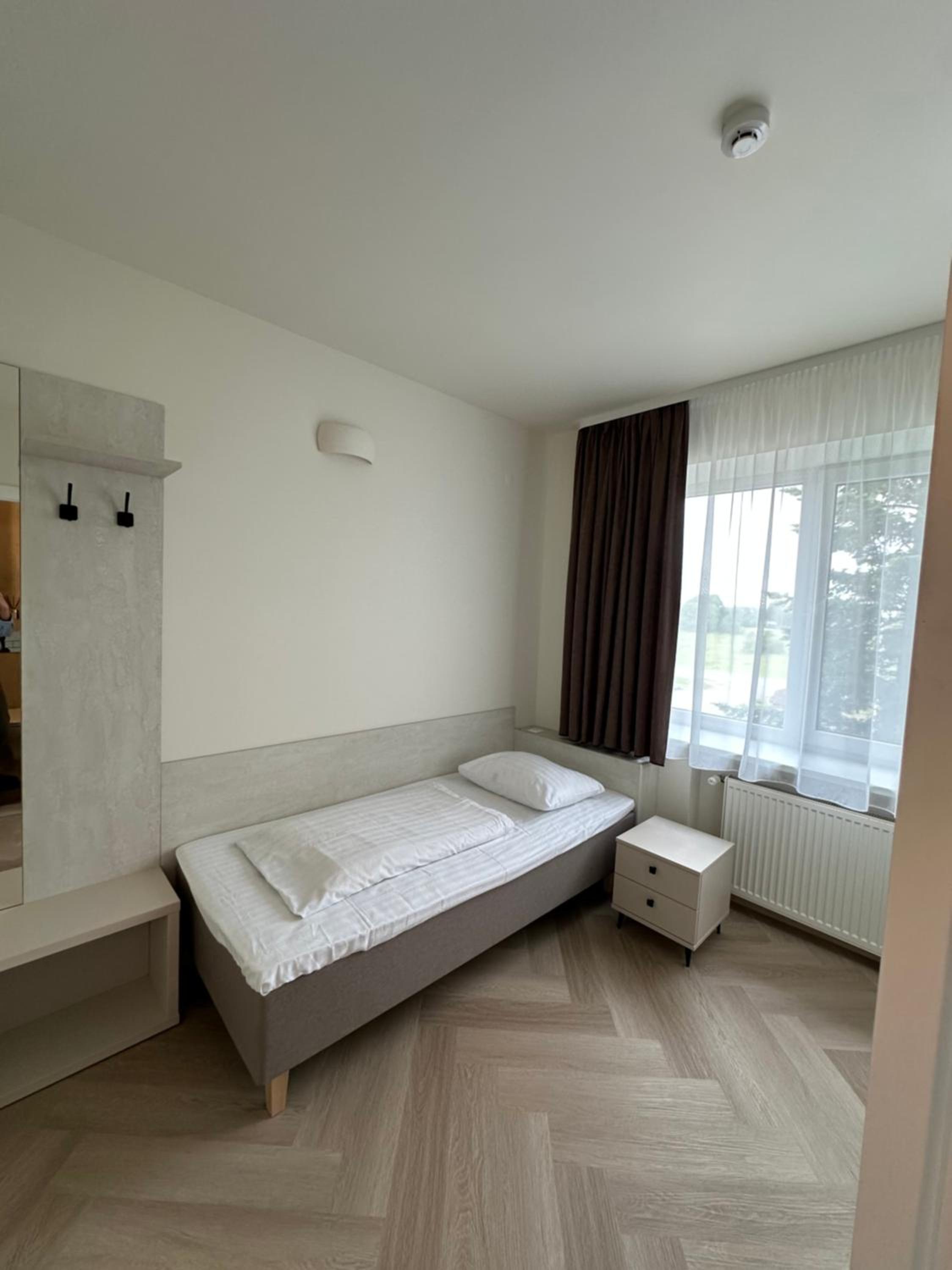 Large Single Room photo 2