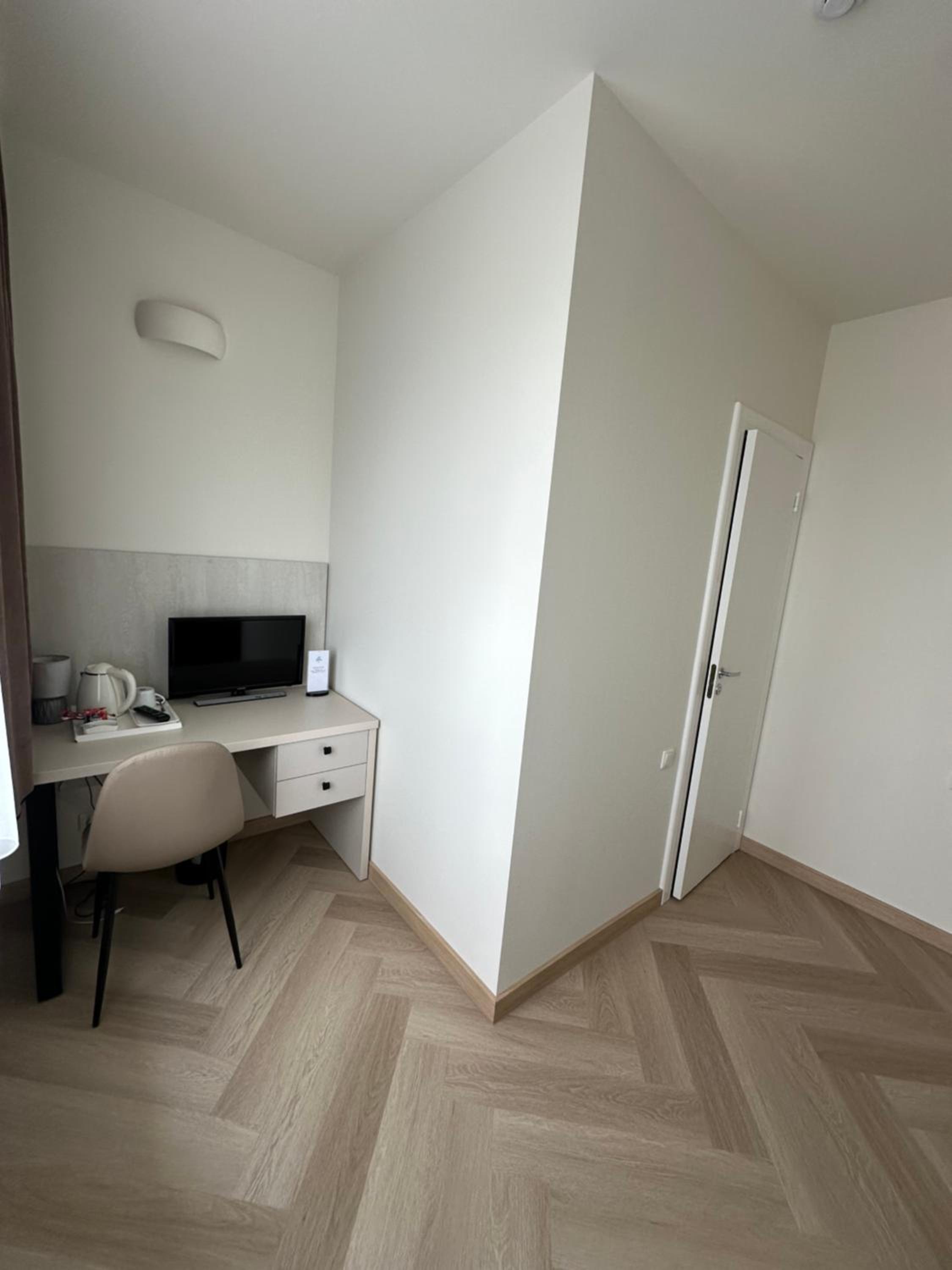 Large Single Room photo 3