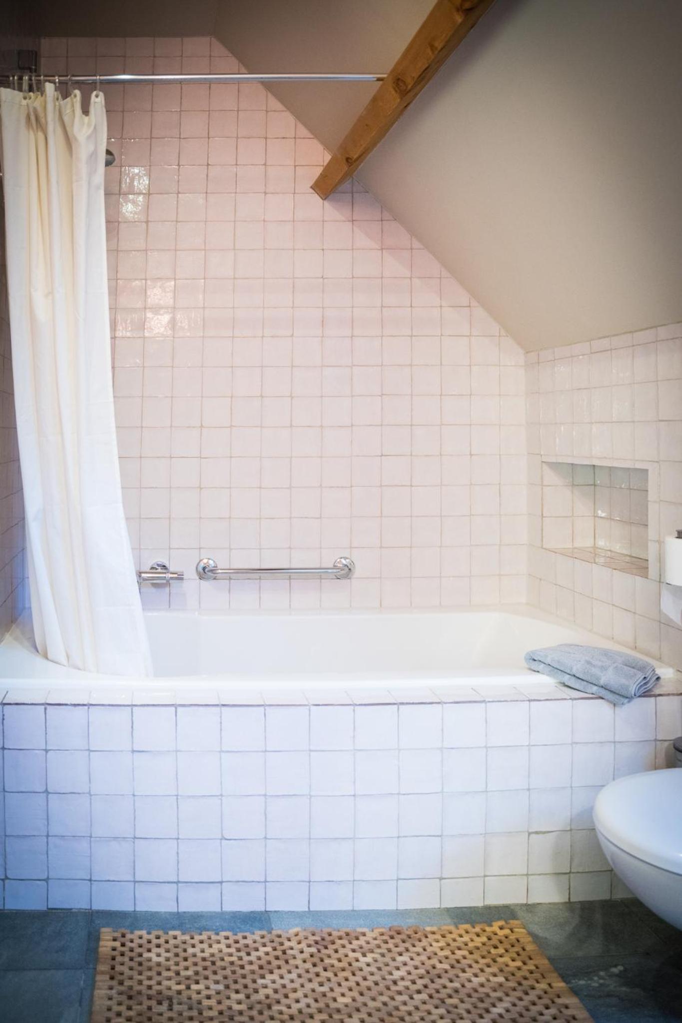 Triple Room with Private Bathroom photo 2